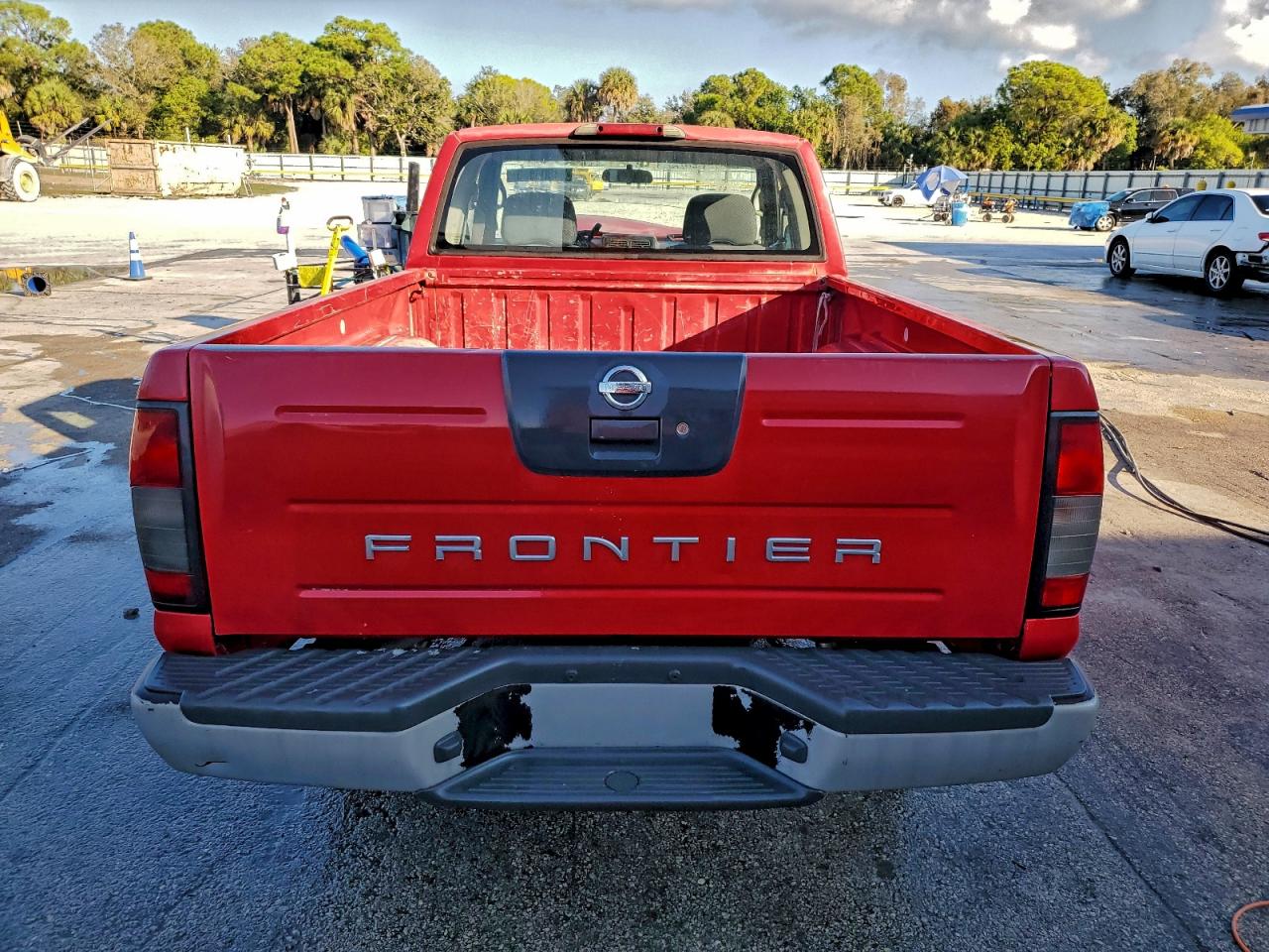 2002 Nissan Frontier Standard Red vin: 1N6DD26S72C374744