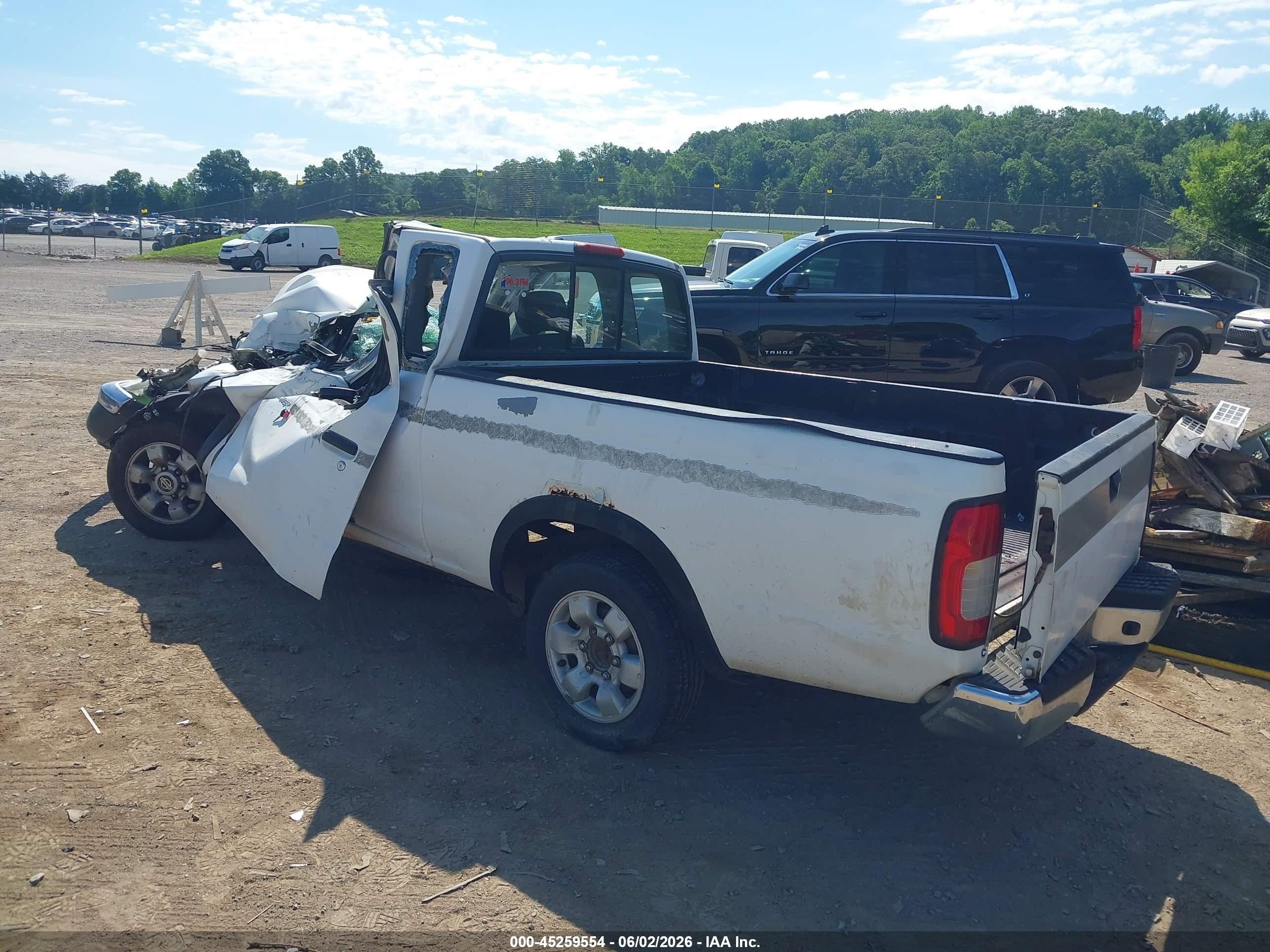 1998 Nissan Frontier Se/xe White vin: 1N6DD26S7WC387712