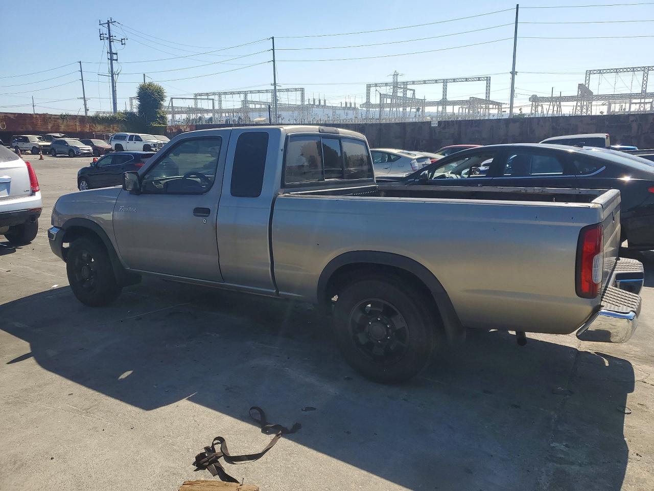 2000 Nissan Frontier King Cab Xe Gray vin: 1N6DD26S7YC320269