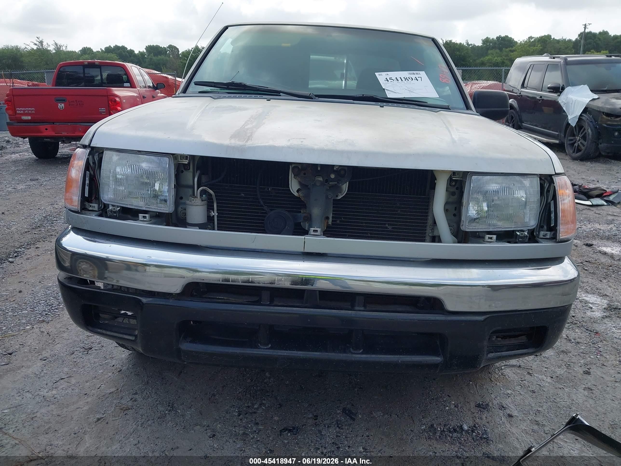 2000 Nissan Frontier 2wd Xe White vin: 1N6DD26S7YC345415