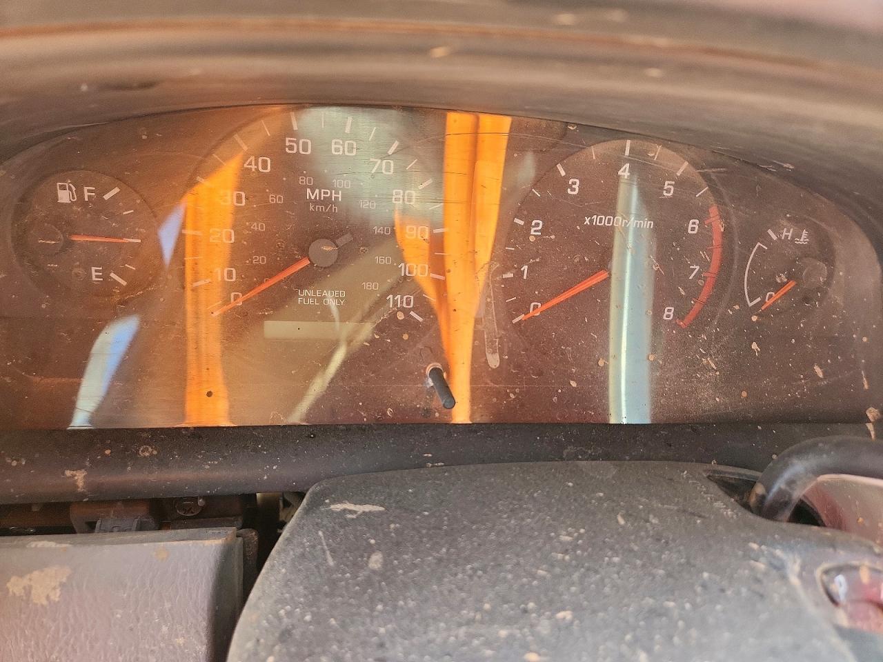 2000 Nissan Frontier Xe Red vin: 1N6DD26S7YC390595