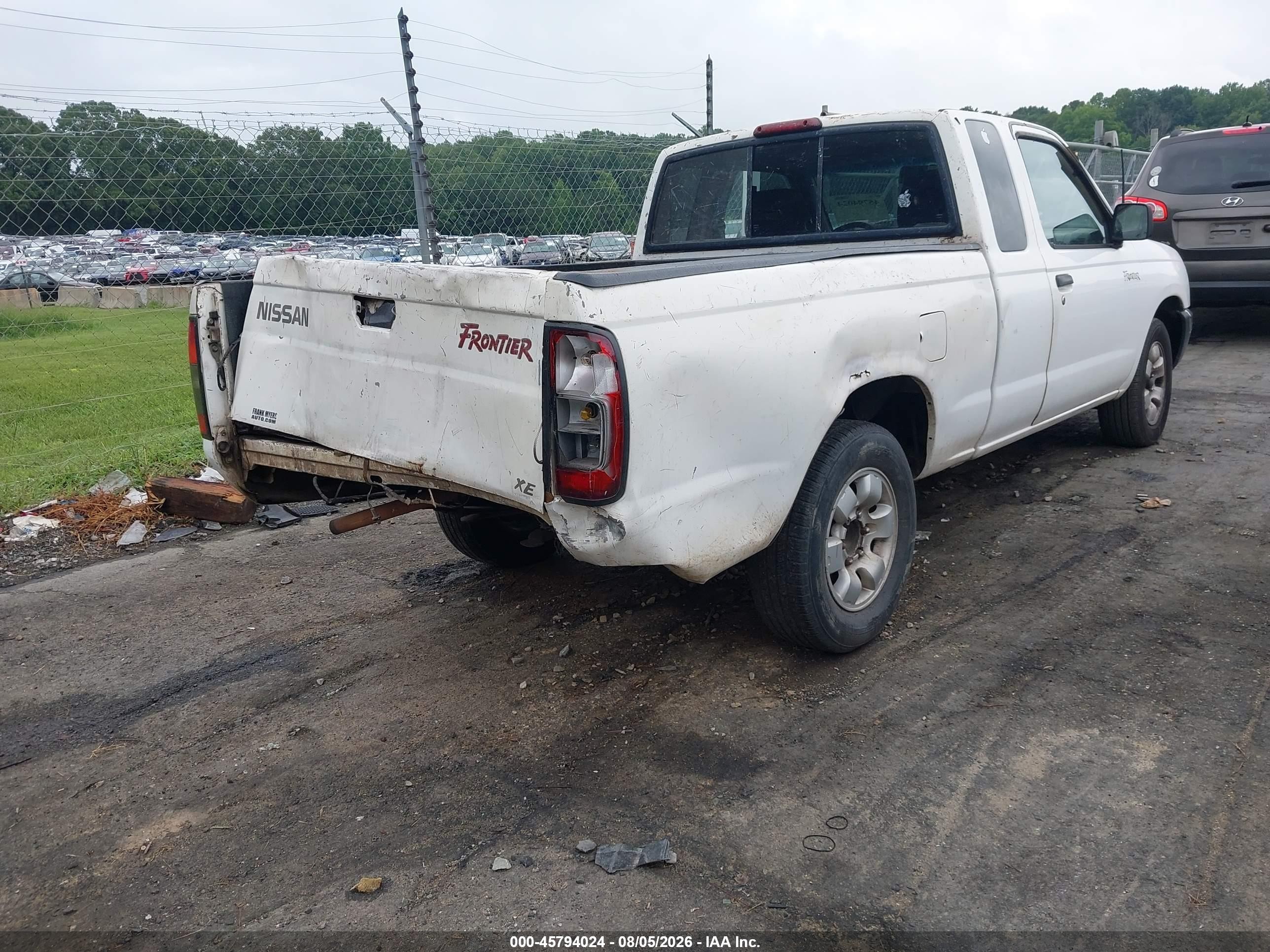 2000 Nissan Frontier Xe White vin: 1N6DD26S7YC430237