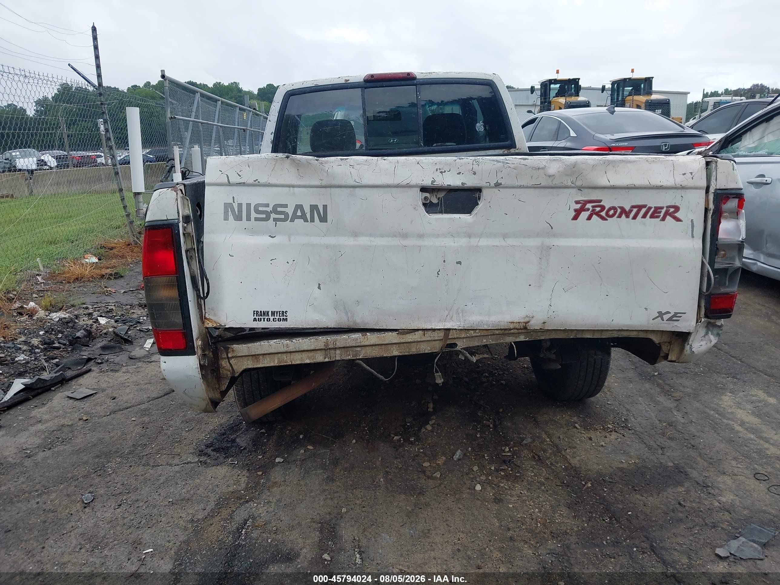 2000 Nissan Frontier Xe White vin: 1N6DD26S7YC430237
