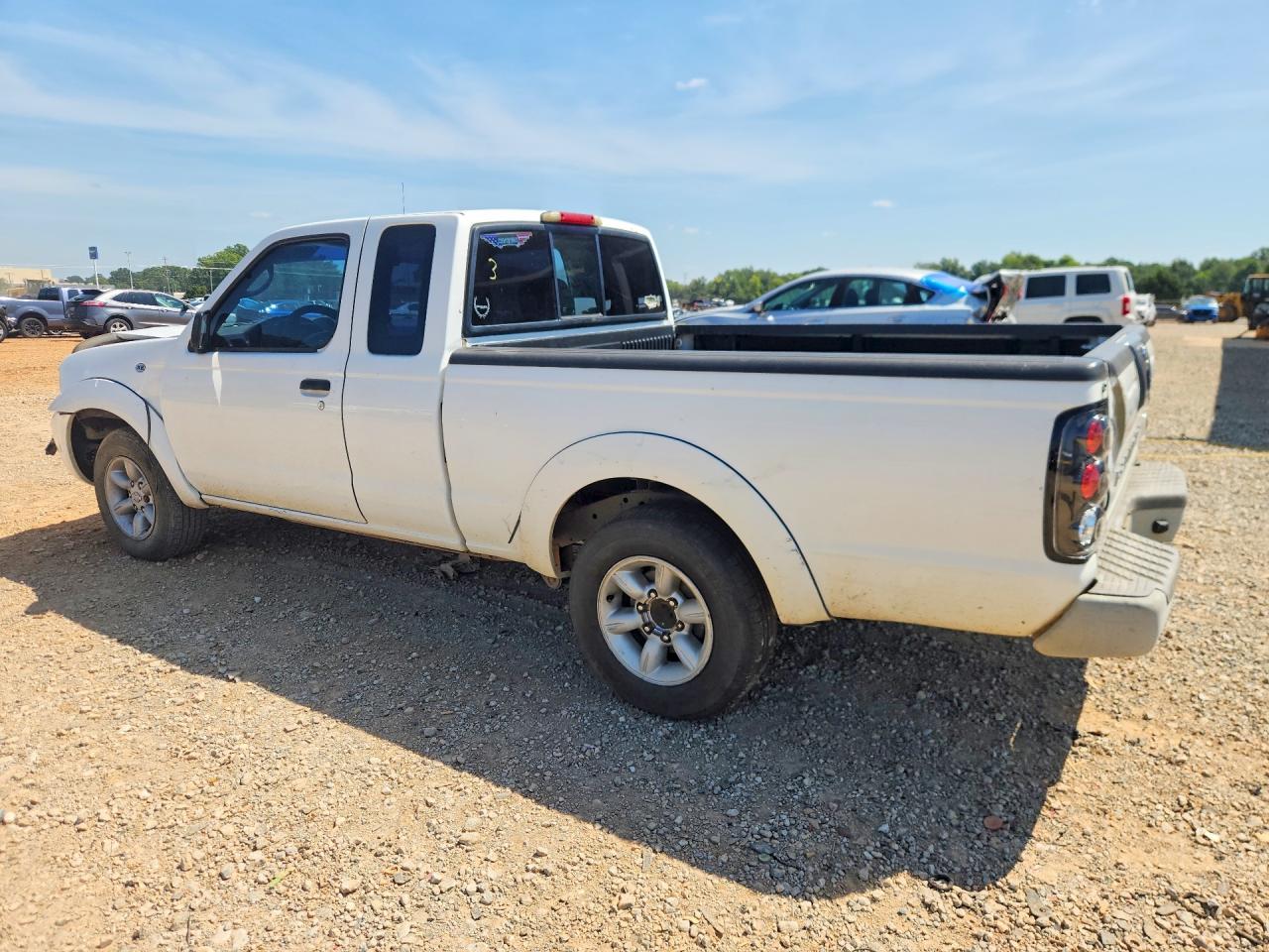 2002 Nissan Frontier Standard Белый vin: 1N6DD26S82C375868