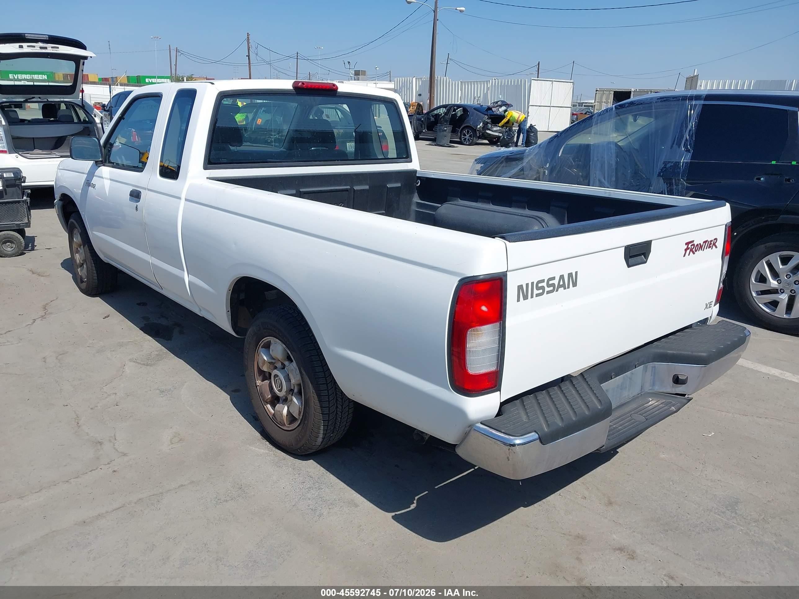 1998 Nissan Frontier Se/xe White vin: 1N6DD26S8WC329849