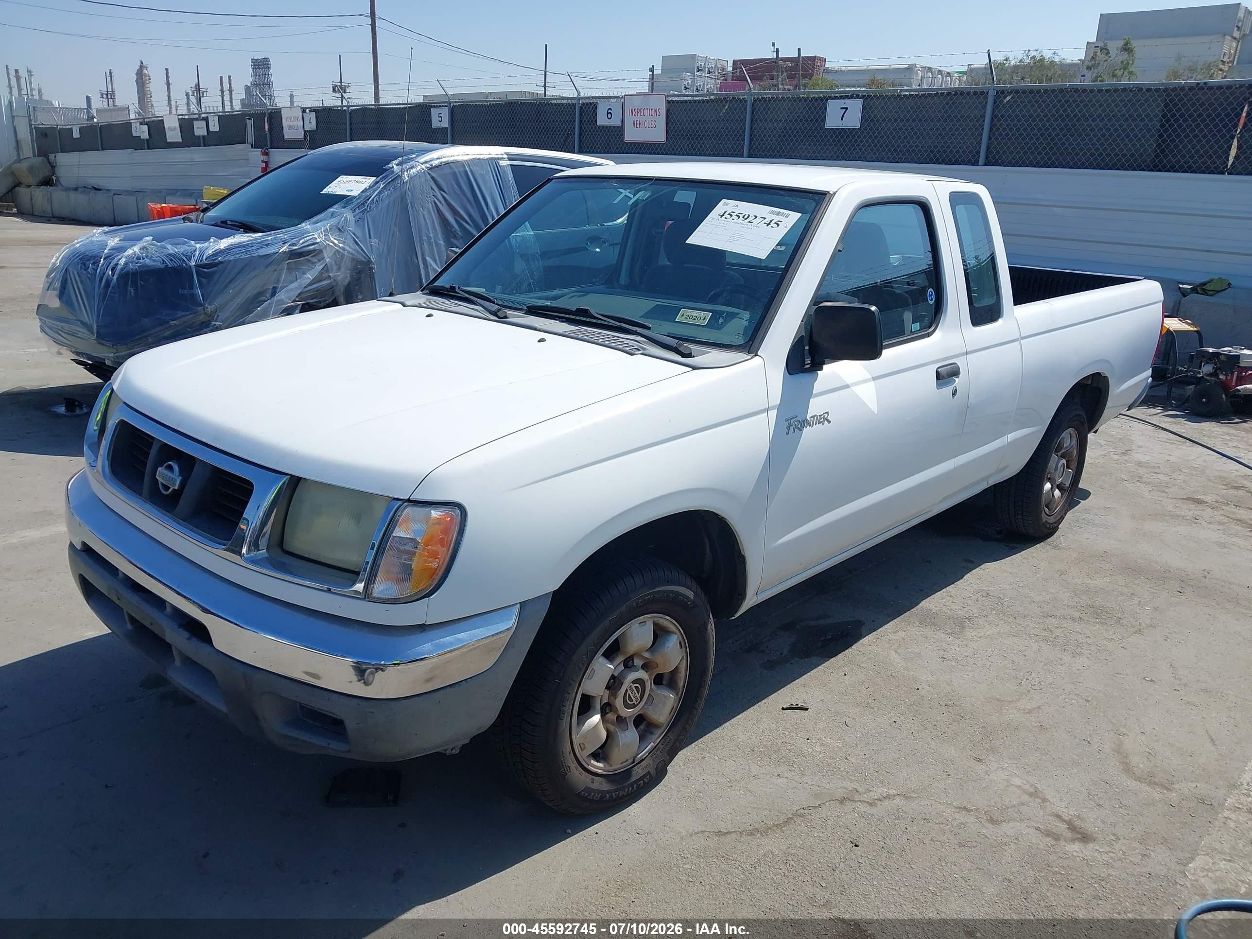 1998 Nissan Frontier Se/xe White vin: 1N6DD26S8WC329849