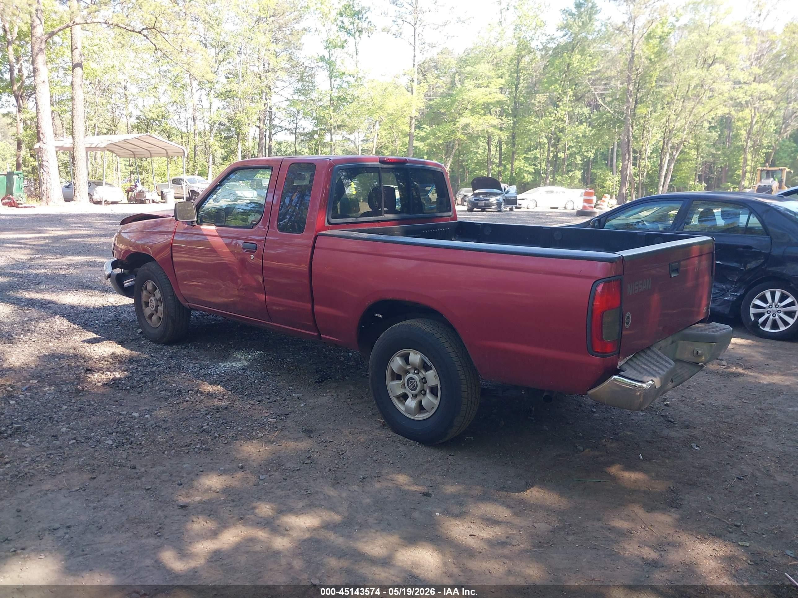 2000 Nissan Frontier Xe Red vin: 1N6DD26S8YC427170
