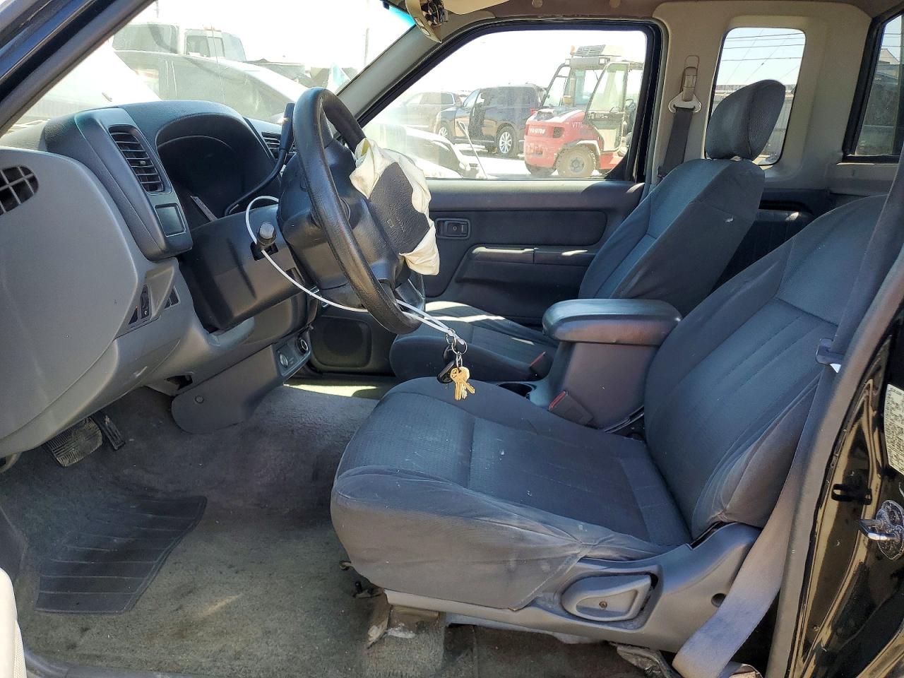 2001 Nissan Frontier King Cab Xe Black vin: 1N6DD26S91C320991