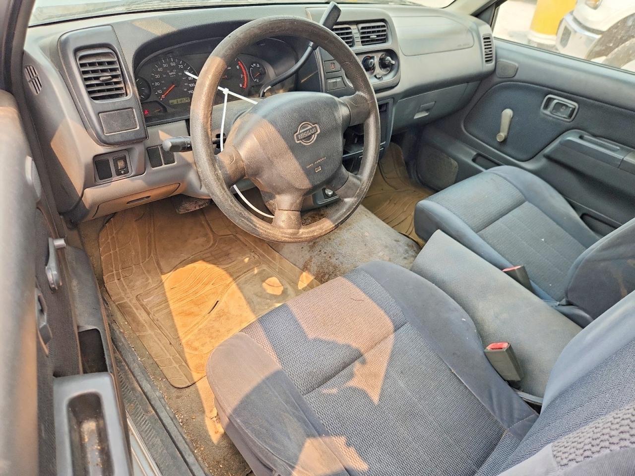 2001 Nissan Frontier King Cab Xe Silver vin: 1N6DD26S91C330677