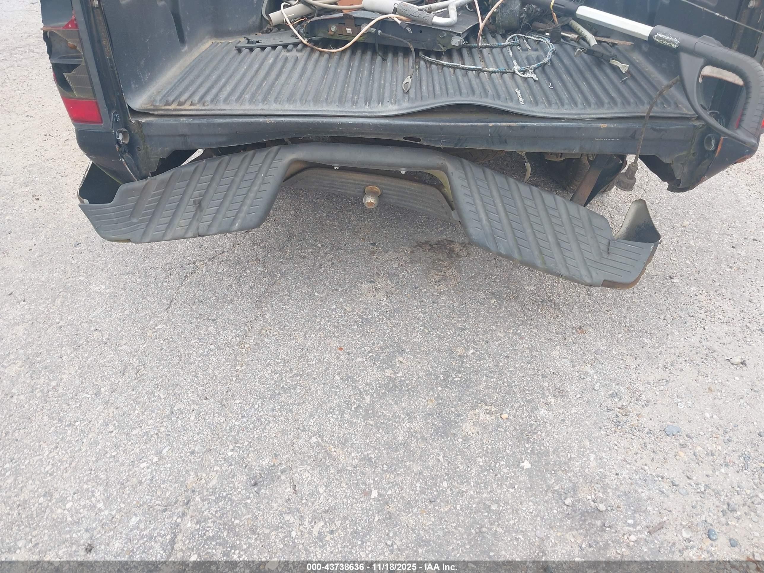 2001 Nissan Frontier 2wd Xe Black vin: 1N6DD26S91C333062