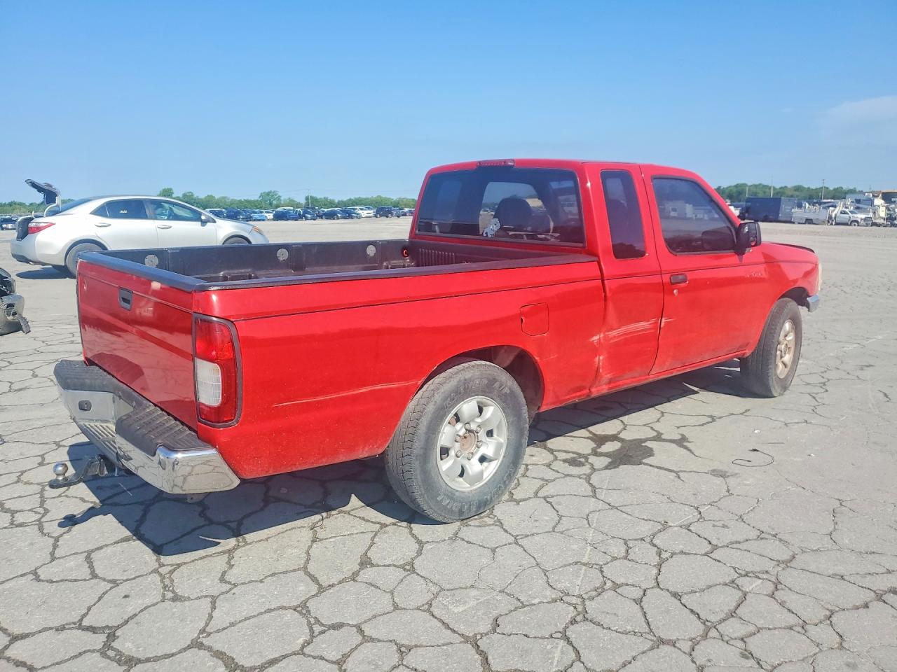 1998 Nissan Frontier Xe Red vin: 1N6DD26S9WC363699