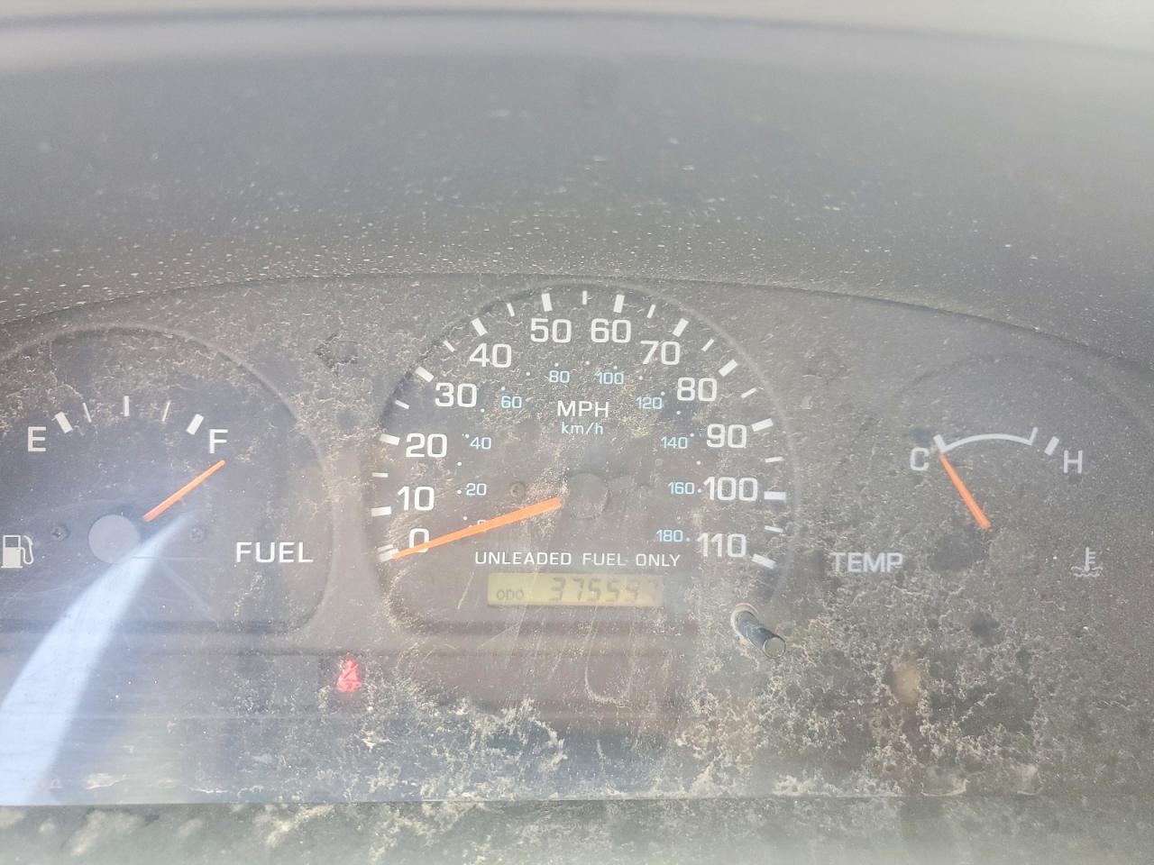 1998 Nissan Frontier Xe Red vin: 1N6DD26S9WC363699