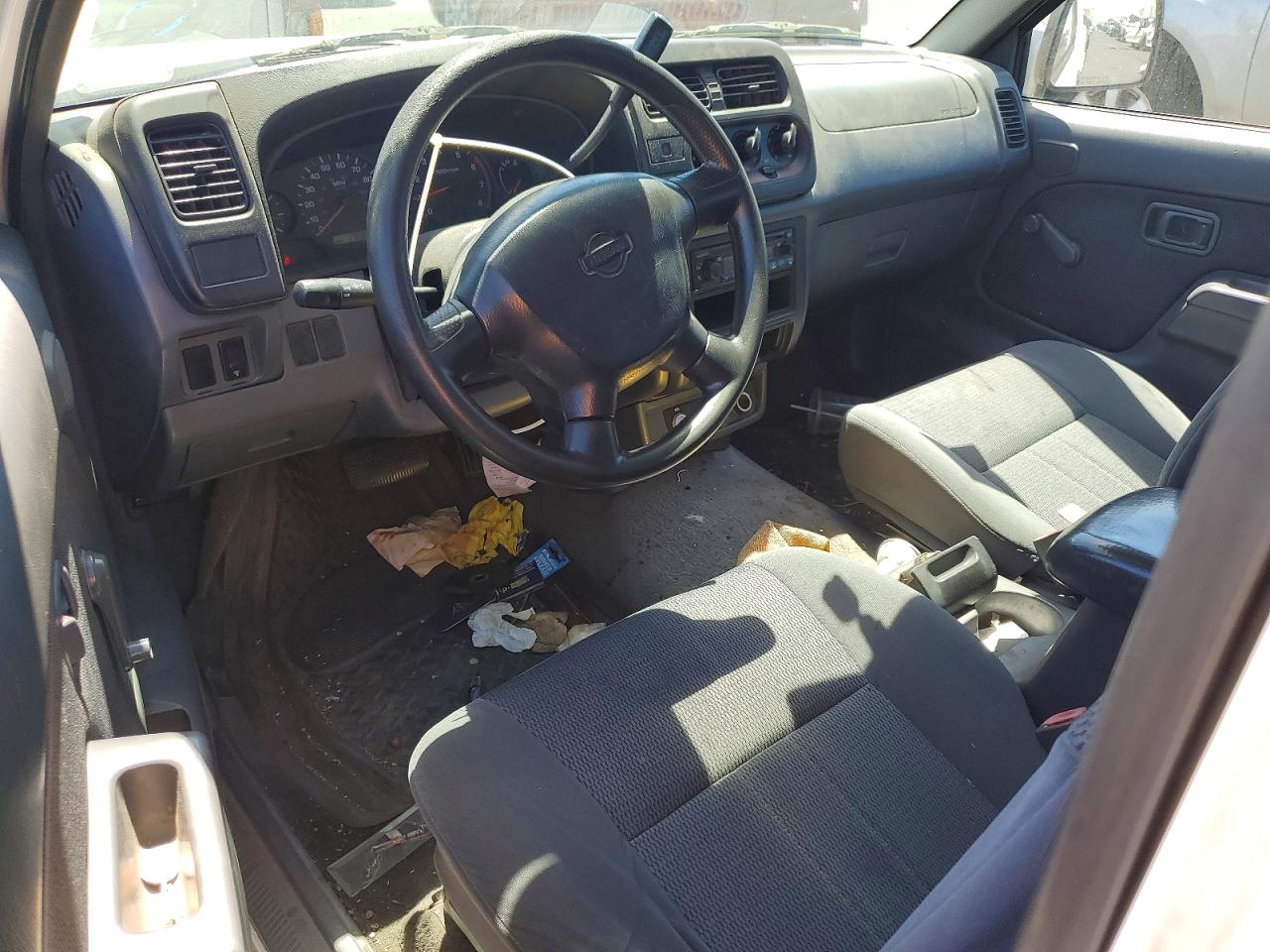 2001 Nissan Frontier King Cab Xe White vin: 1N6DD26SX1C378754
