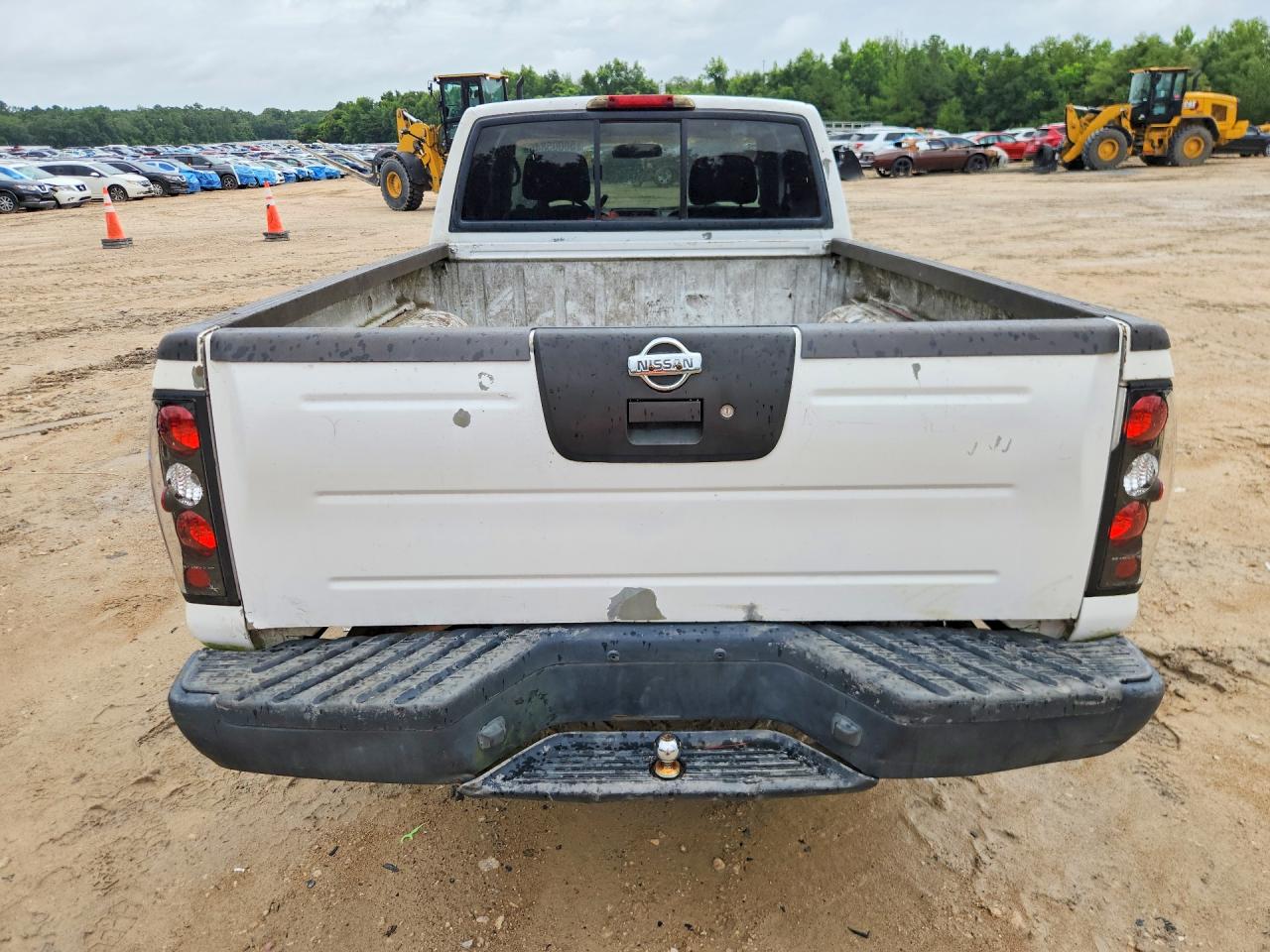 2003 Nissan Frontier King Cab Xe White vin: 1N6DD26T03C442604