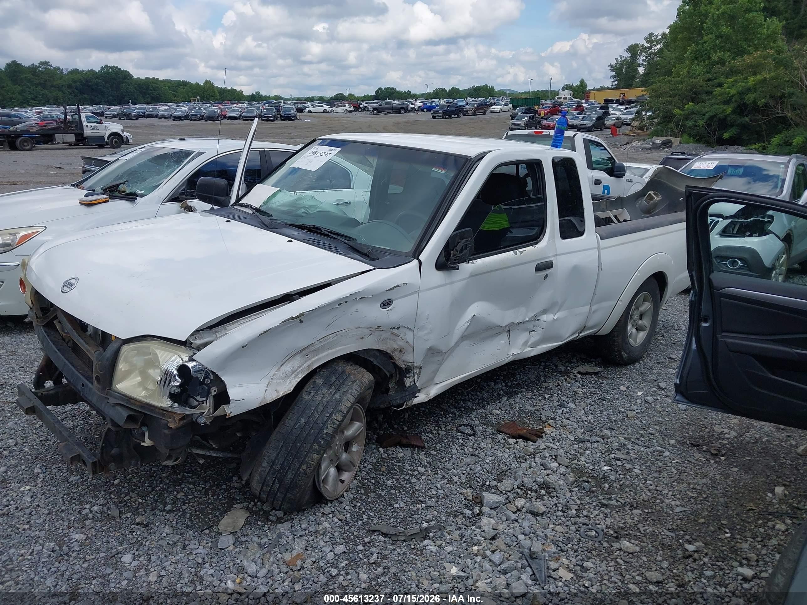 2004 Nissan Frontier Xe White vin: 1N6DD26T14C477718