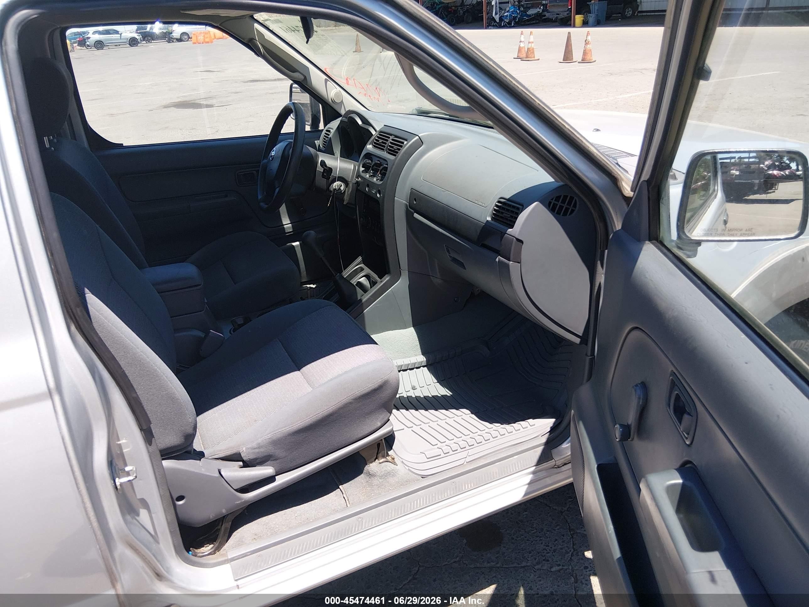 2003 Nissan Frontier Standard Silver vin: 1N6DD26T33C449756