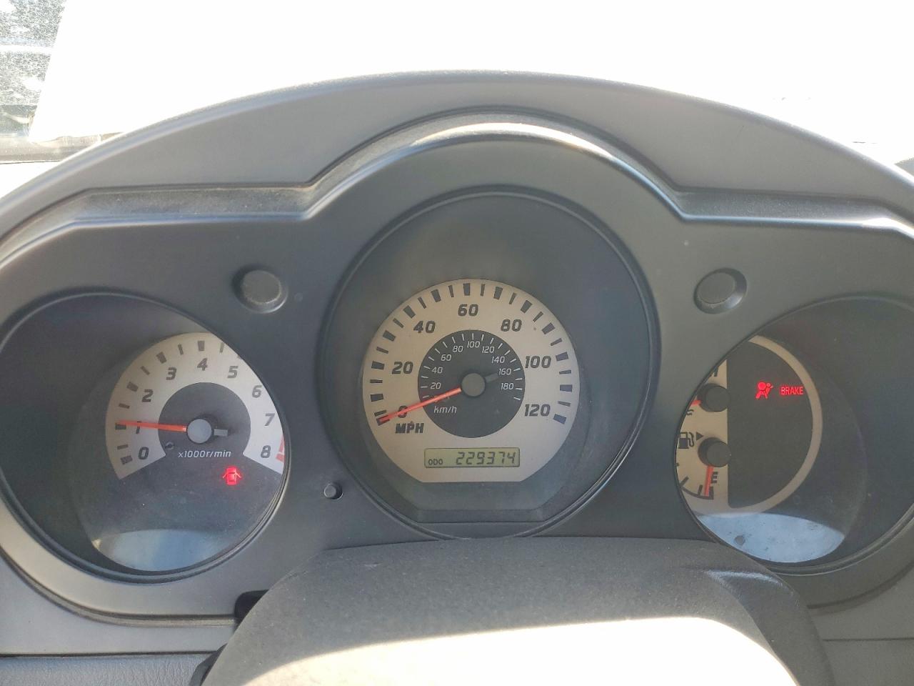 2004 Nissan Frontier Standard Silver vin: 1N6DD26T54C455673