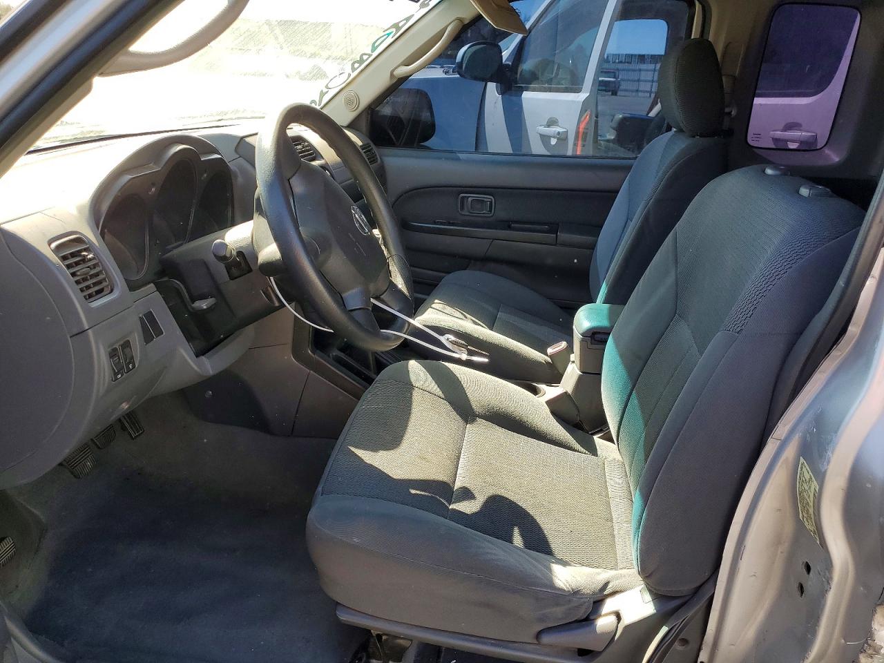 2004 Nissan Frontier Standard Silver vin: 1N6DD26T54C455673