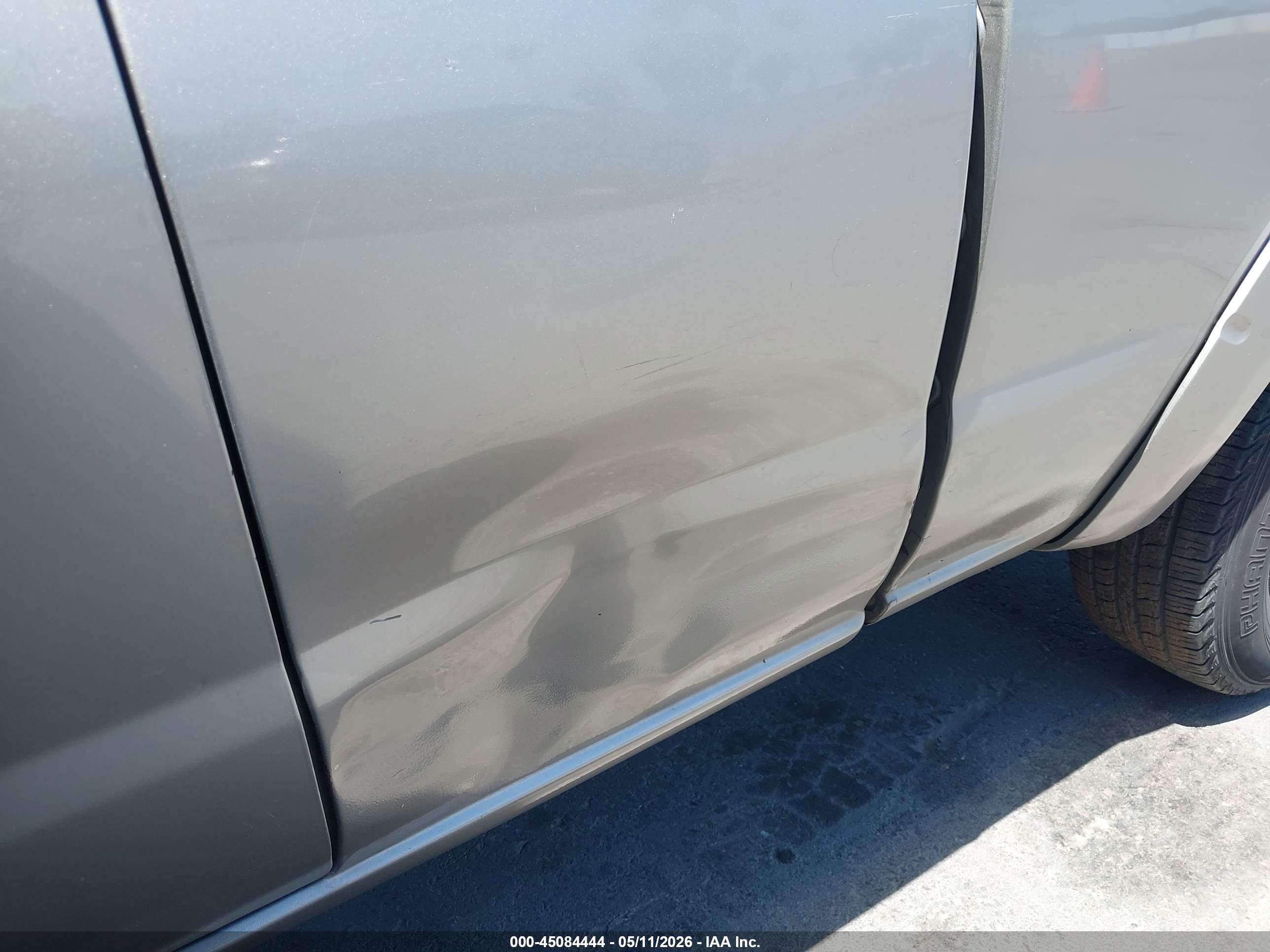2004 Nissan Frontier Xe Silver vin: 1N6DD26T64C408233