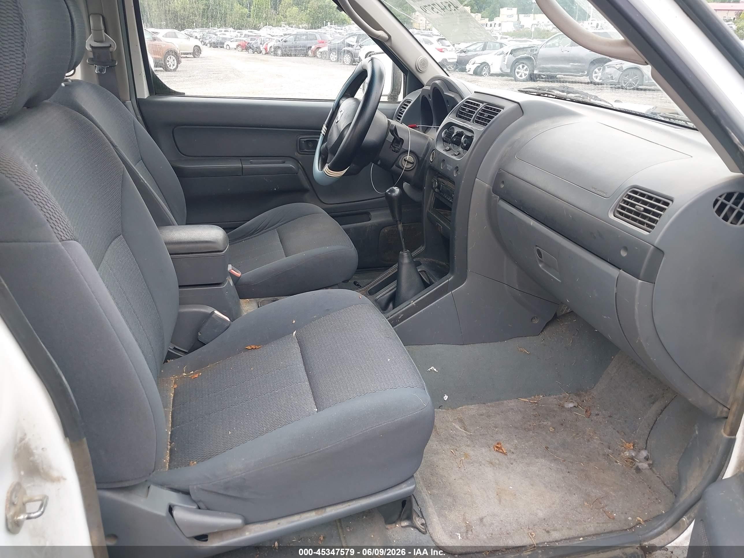 2004 Nissan Frontier Standard White vin: 1N6DD26T64C422620