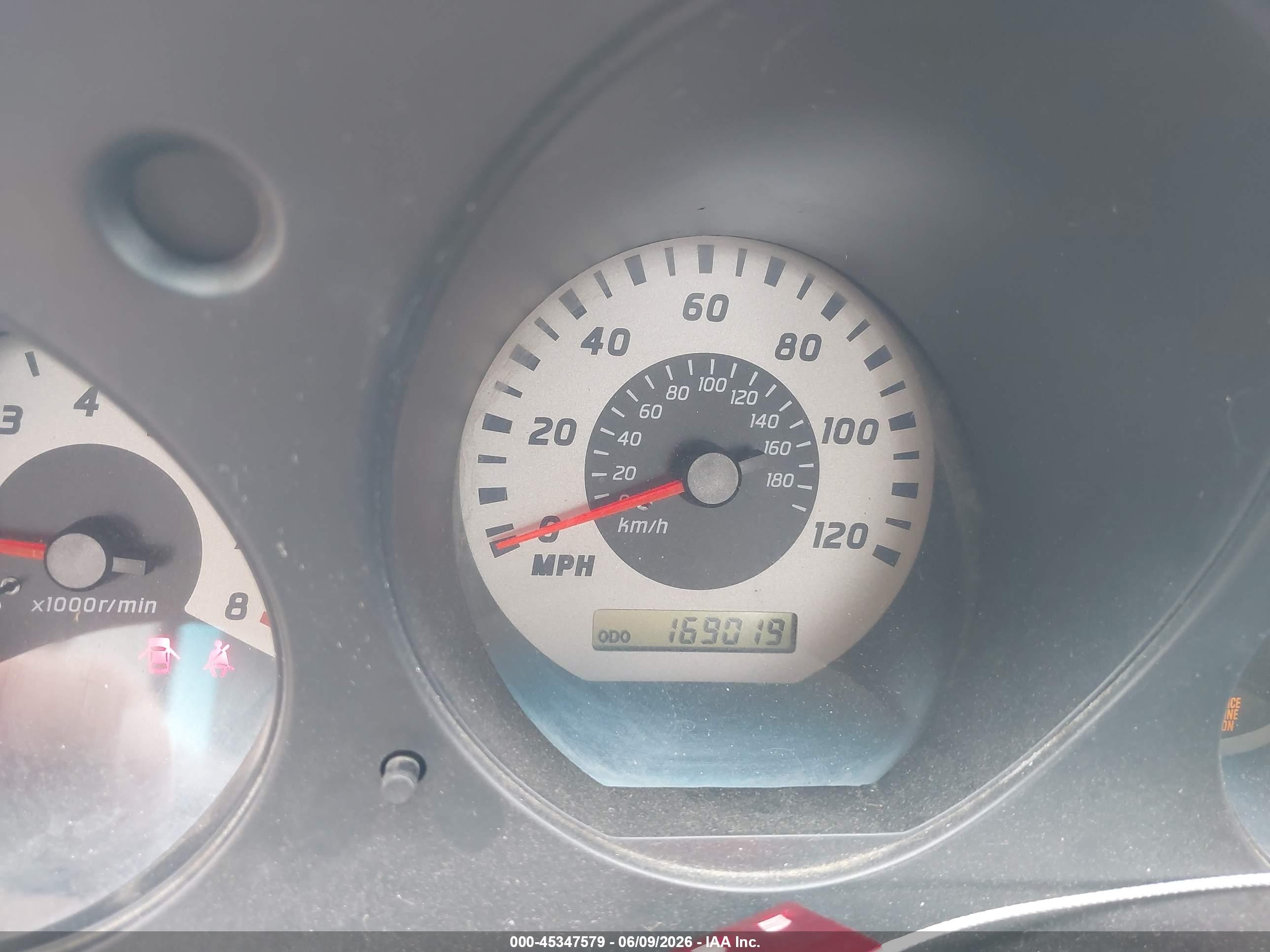 2004 Nissan Frontier Standard White vin: 1N6DD26T64C422620