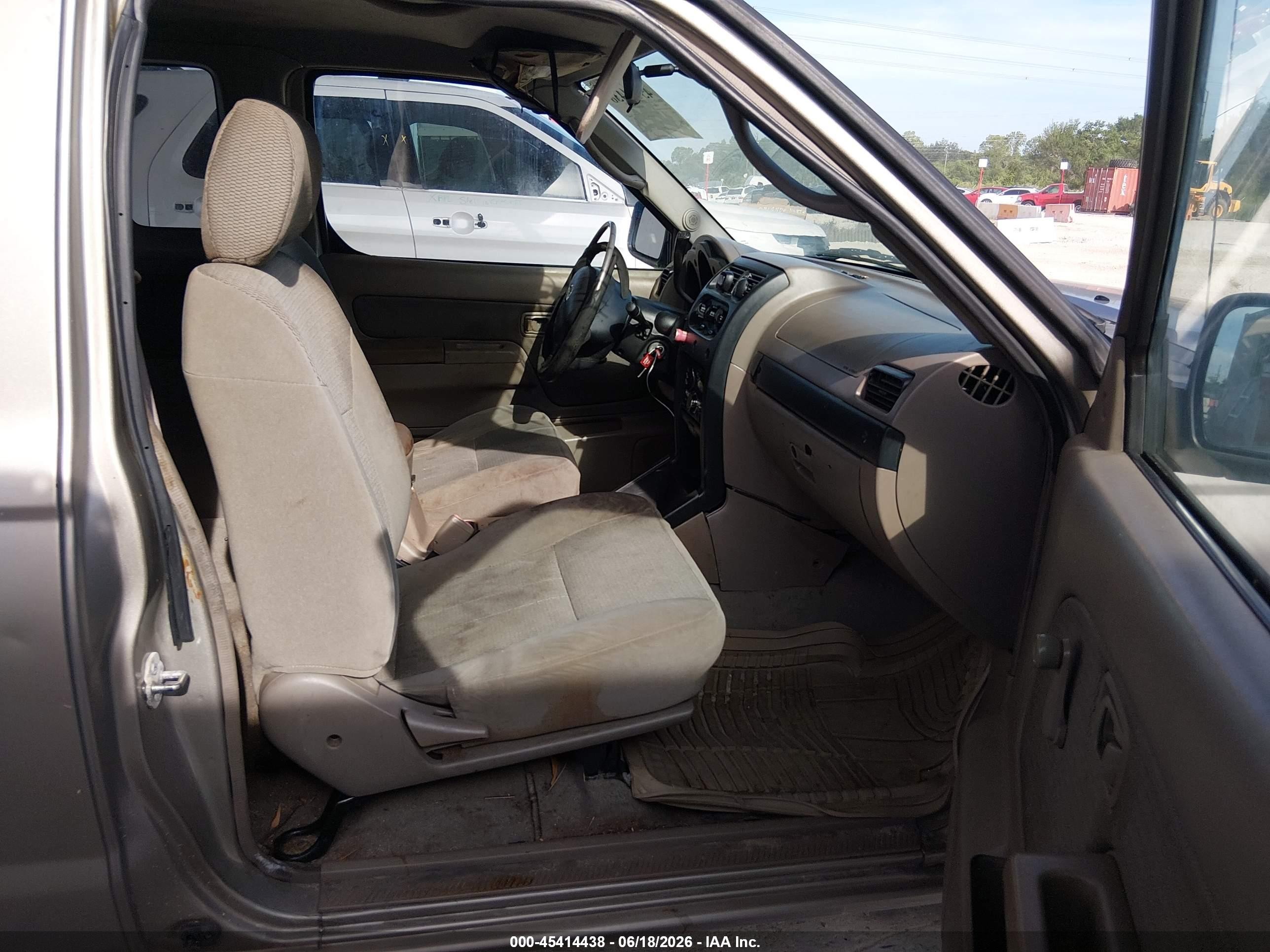 2003 Nissan Frontier Xe Champagne vin: 1N6DD26T73C469685