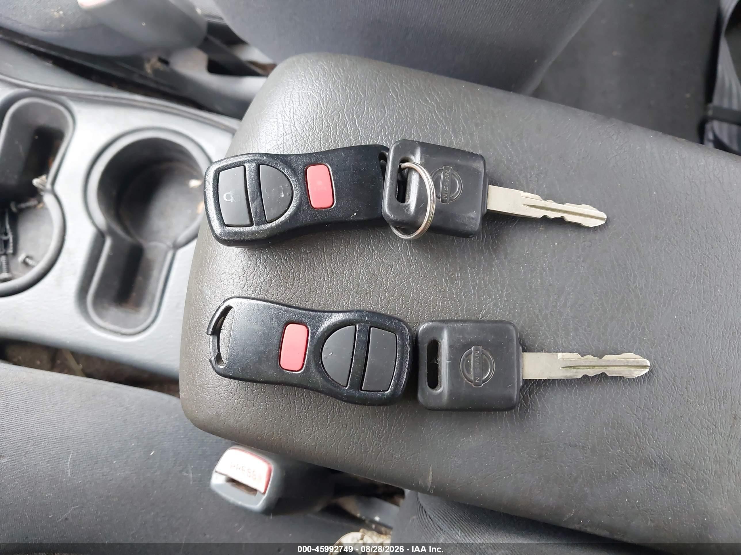 2004 Nissan Frontier Xe Красный vin: 1N6DD26T74C458042