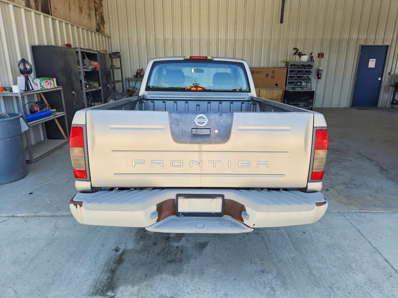 2004 Nissan Frontier Standard Beige vin: 1N6DD26T74C459269