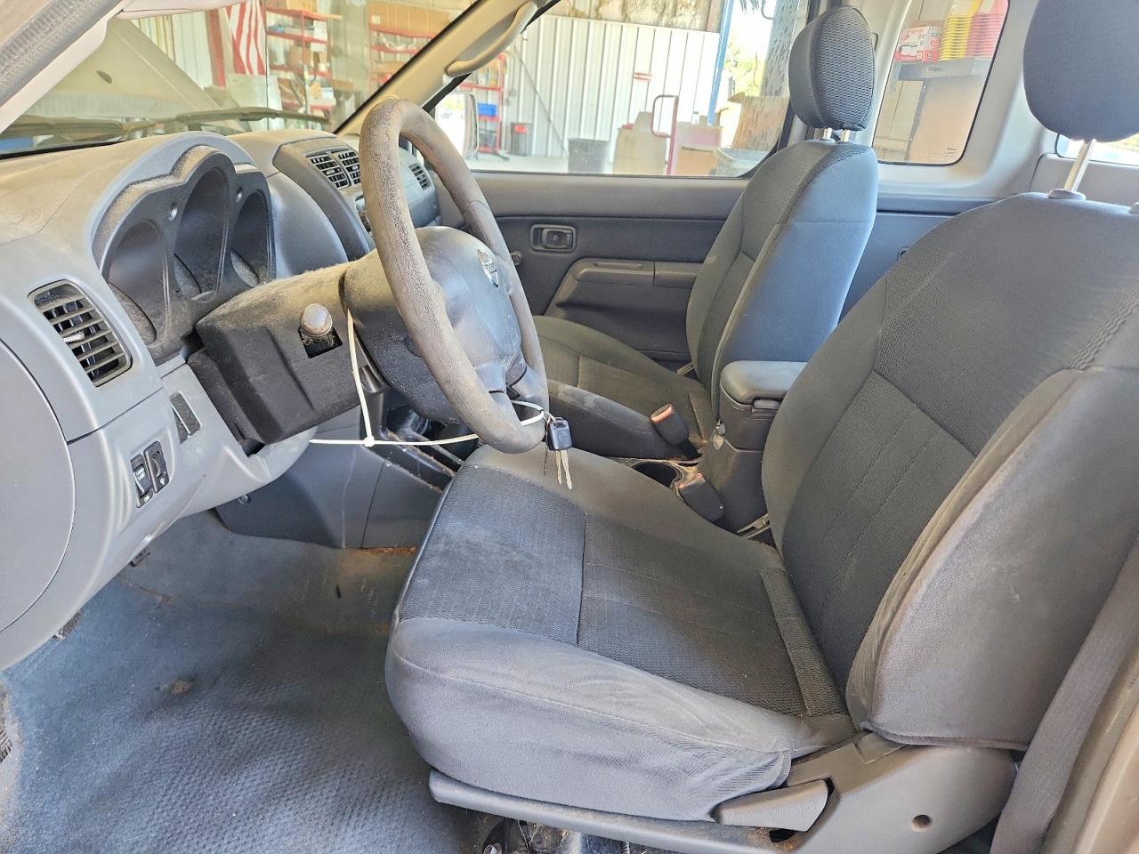 2004 Nissan Frontier Standard Beige vin: 1N6DD26T74C459269