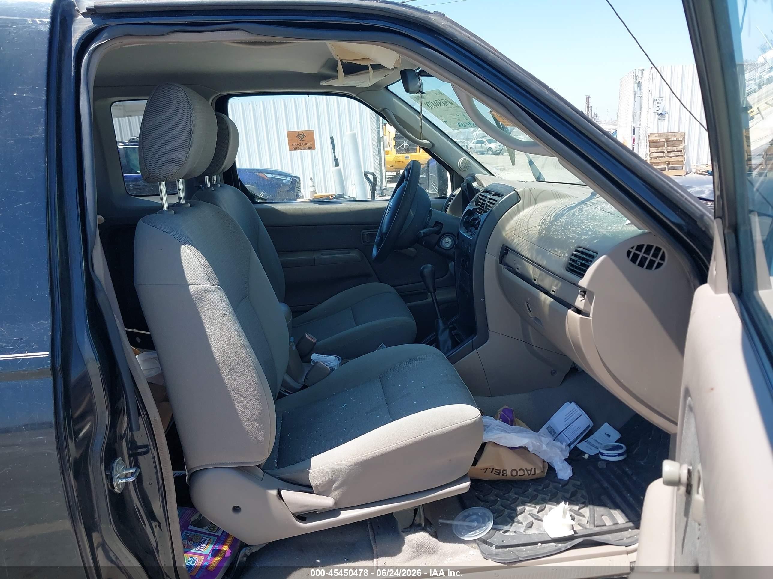 2003 Nissan Frontier Xe Black vin: 1N6DD26T83C461918