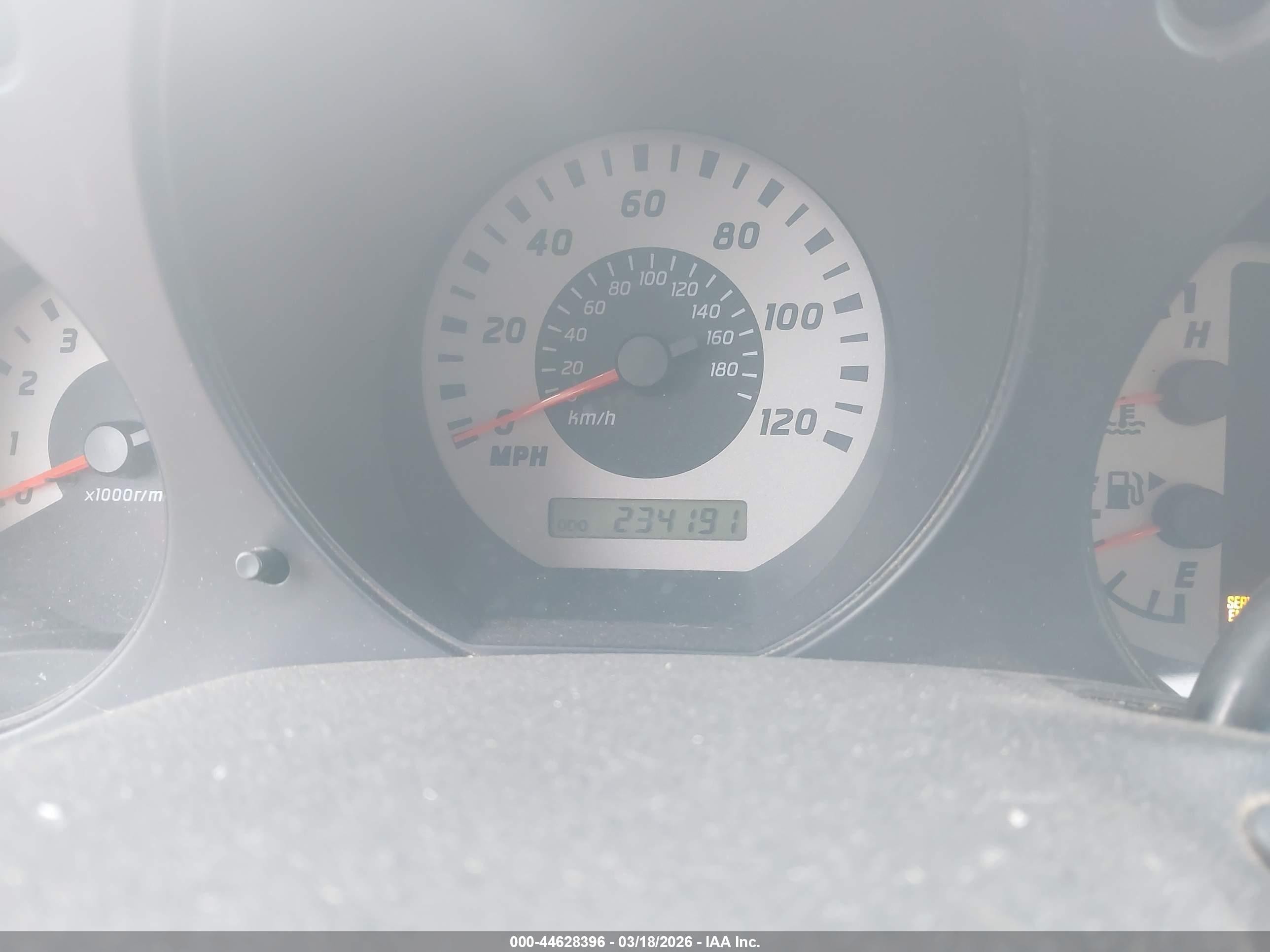 2004 Nissan Frontier Xe Серый vin: 1N6DD26T84C425986
