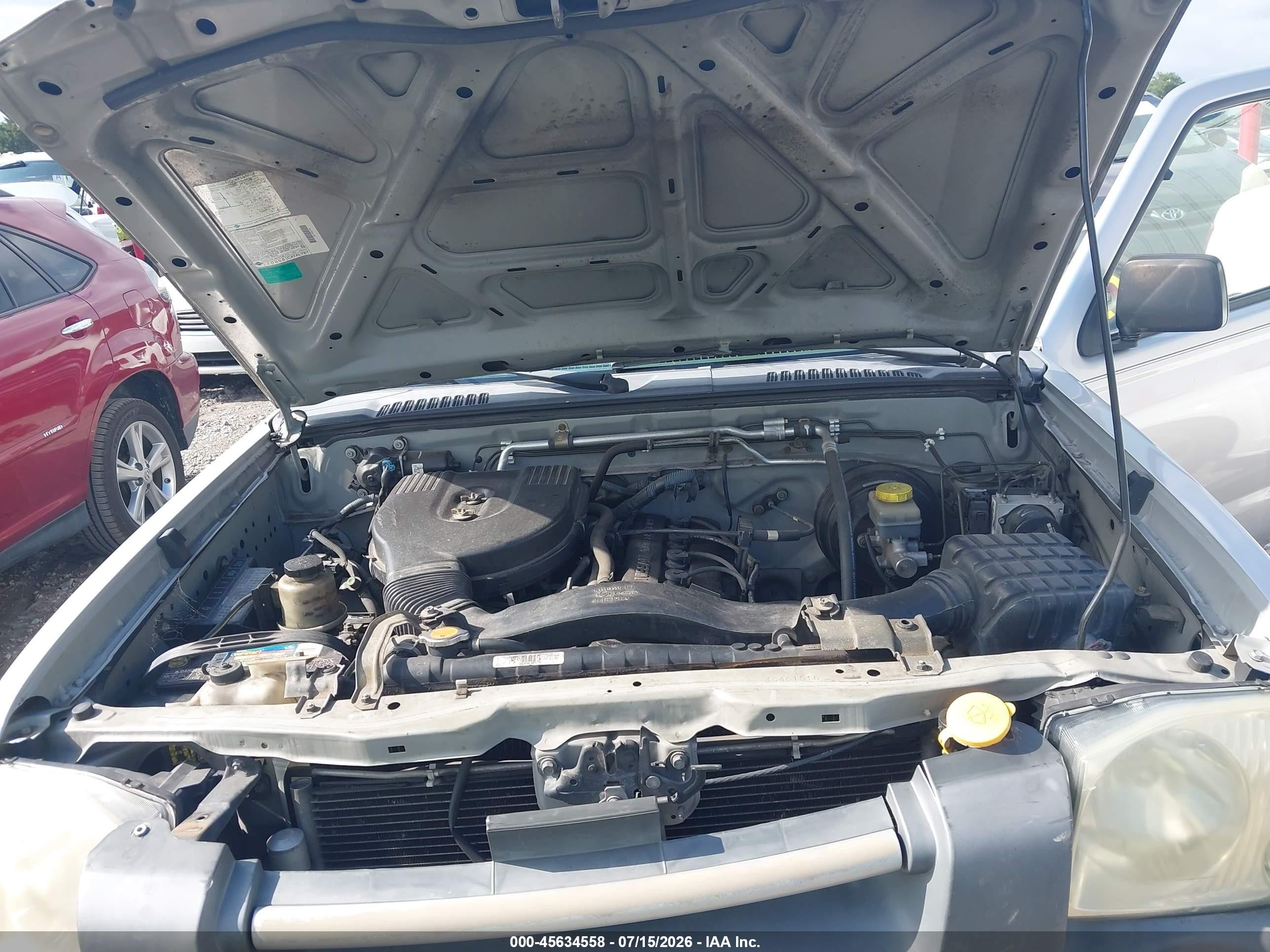 2004 Nissan Frontier Standard Silver vin: 1N6DD26T84C461516
