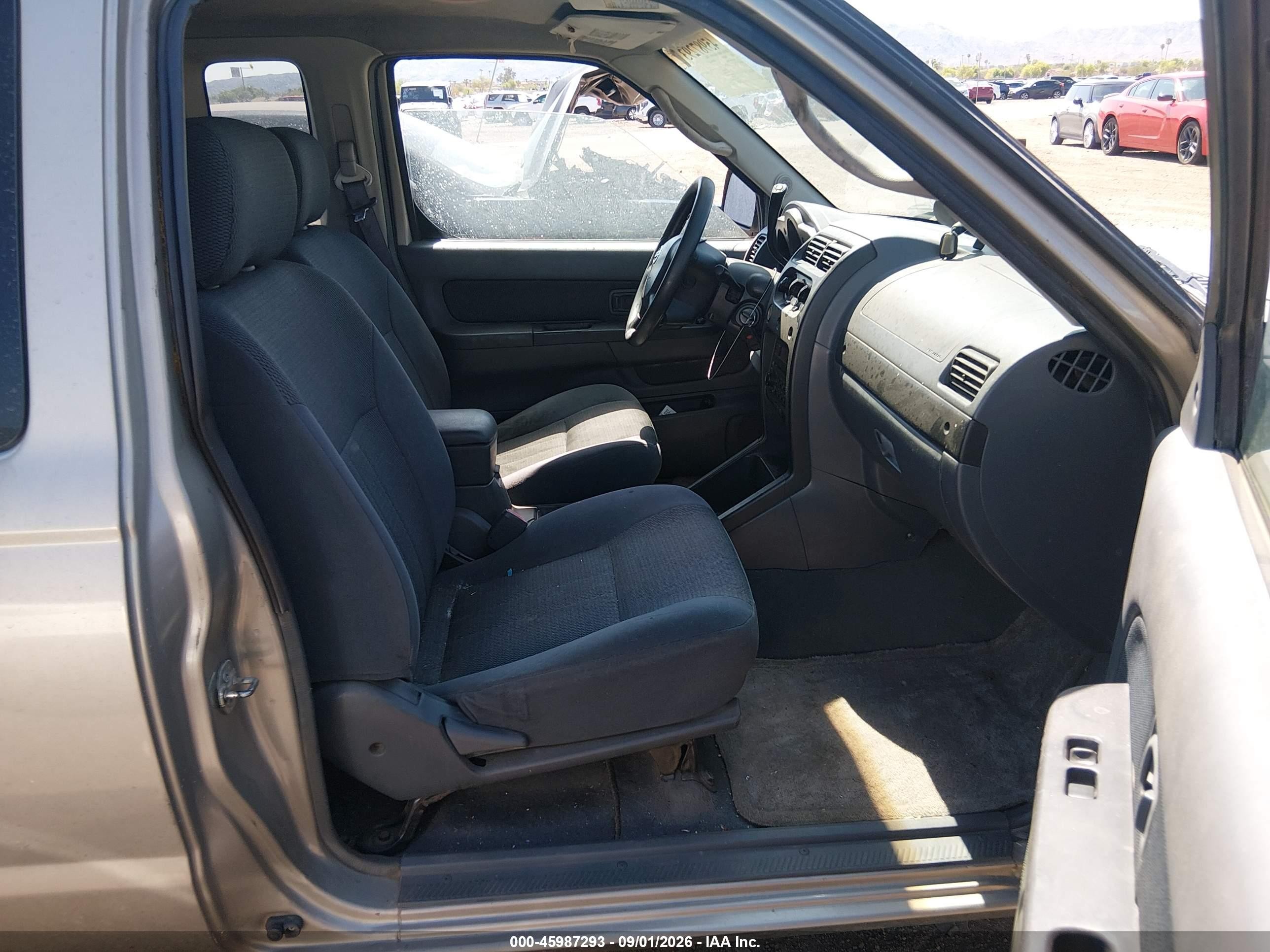 2004 Nissan Frontier Xe Серебряный vin: 1N6DD26T84C464867