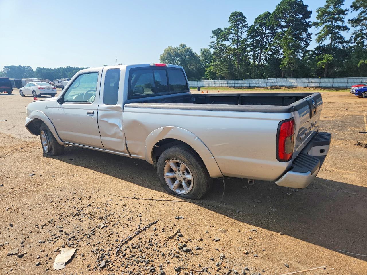 2004 Nissan Frontier Standard Silver vin: 1N6DD26T84C471575