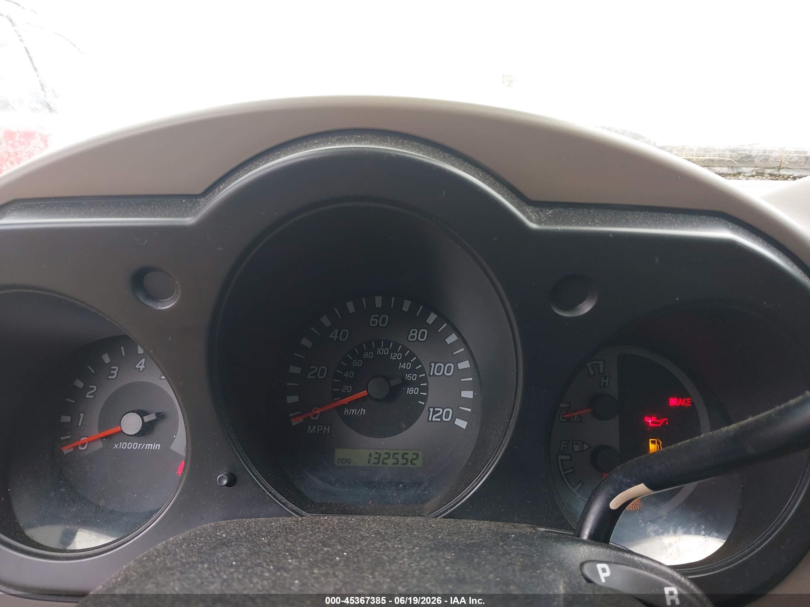 2003 Nissan Frontier Xe Белый vin: 1N6DD26T93C410539
