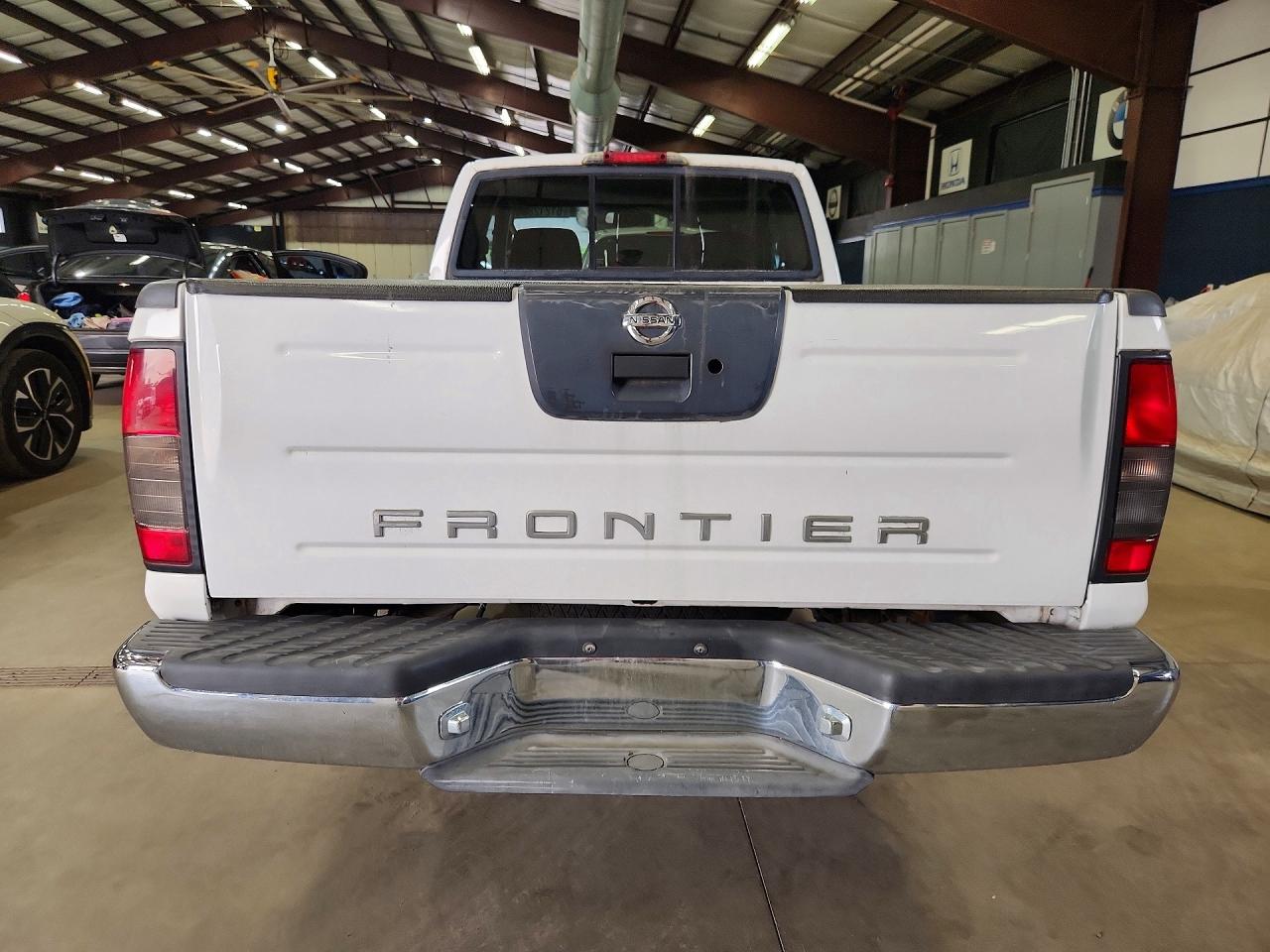 2004 Nissan Frontier King Cab Xe White vin: 1N6DD26T94C450279