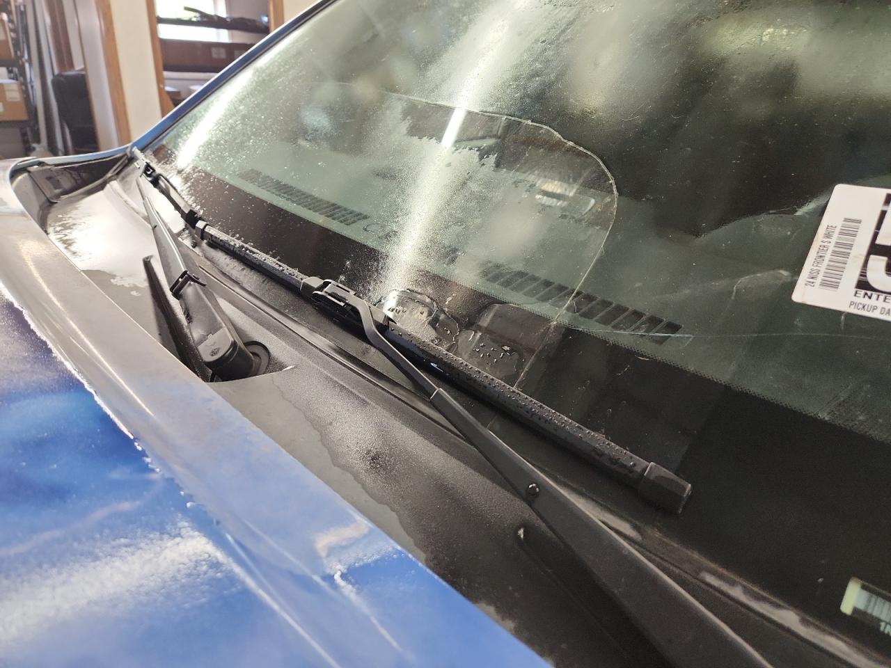 2024 Nissan Frontier S White vin: 1N6ED1CL4RN644975 Damage: Windshield, Broken, Replacement Required
