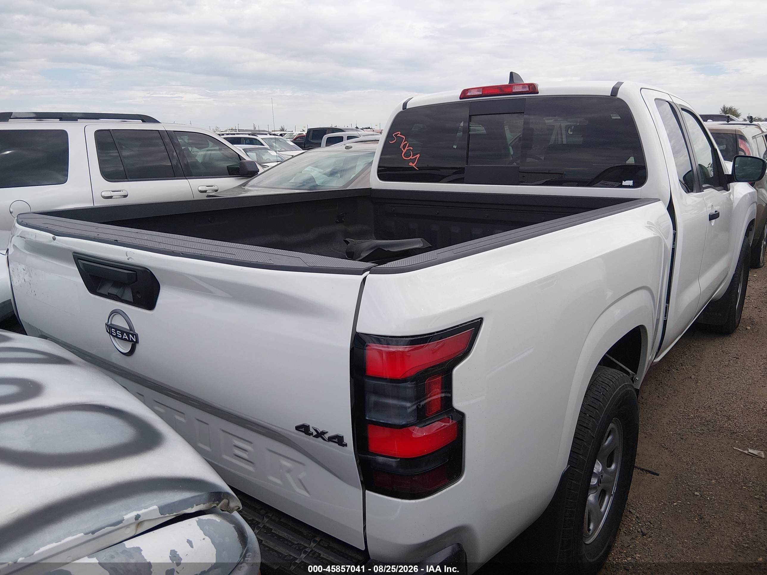 2025 Nissan Frontier King Cab S 4x4 White vin: 1N6ED1CM1SN649422