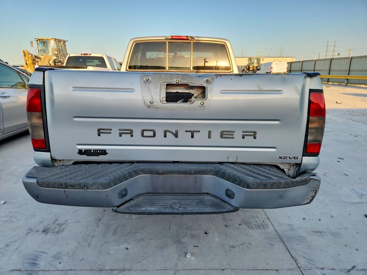 2003 Nissan Frontier Silver vin: 1N6ED26T13C450862