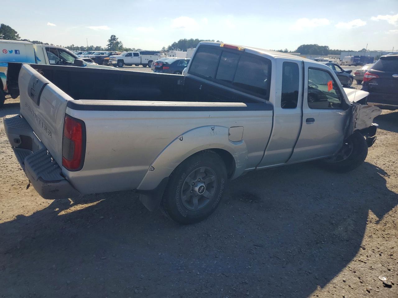 2004 Nissan Frontier Xe-v6 Desert Runner Серебряный vin: 1N6ED26T44C414200