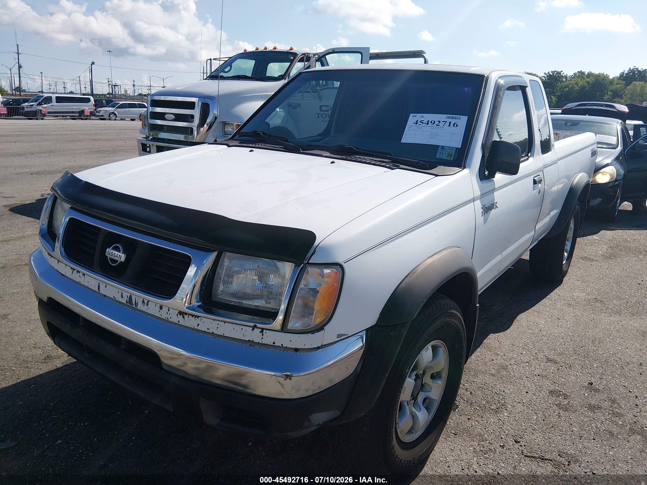 2000 Nissan Frontier 2wd Se/xe White vin: 1N6ED26T4YC401453