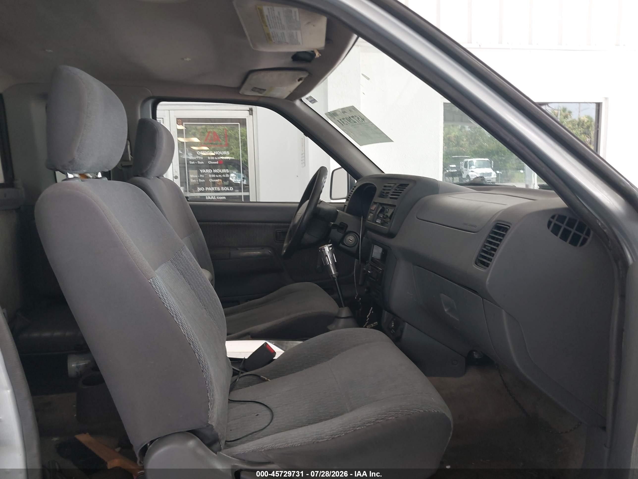 2000 Nissan Frontier Desert Runner Se-v6/desert Runner Xe-v6 Silver vin: 1N6ED26T8YC326305