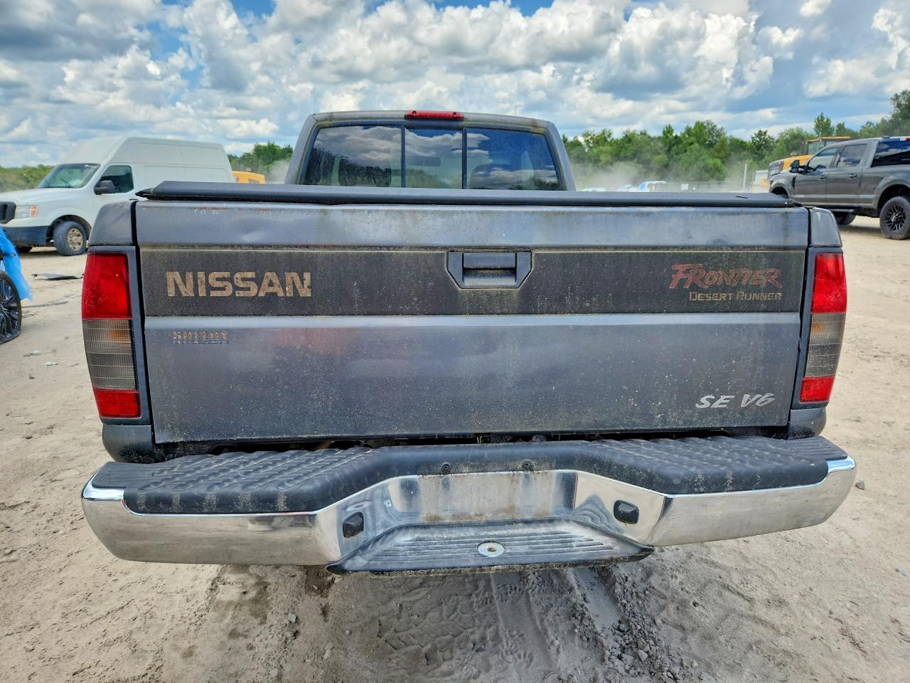 2000 Nissan Frontier Xe Desert Runner Gray vin: 1N6ED26T8YC329303