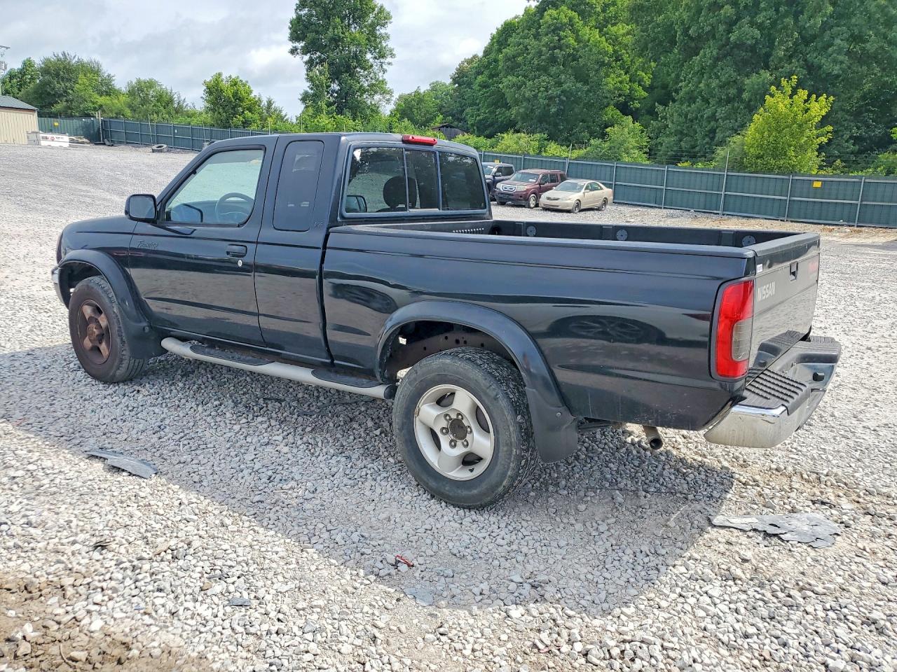 2000 Nissan Frontier Xe Desert Runner Black vin: 1N6ED26T8YC394376