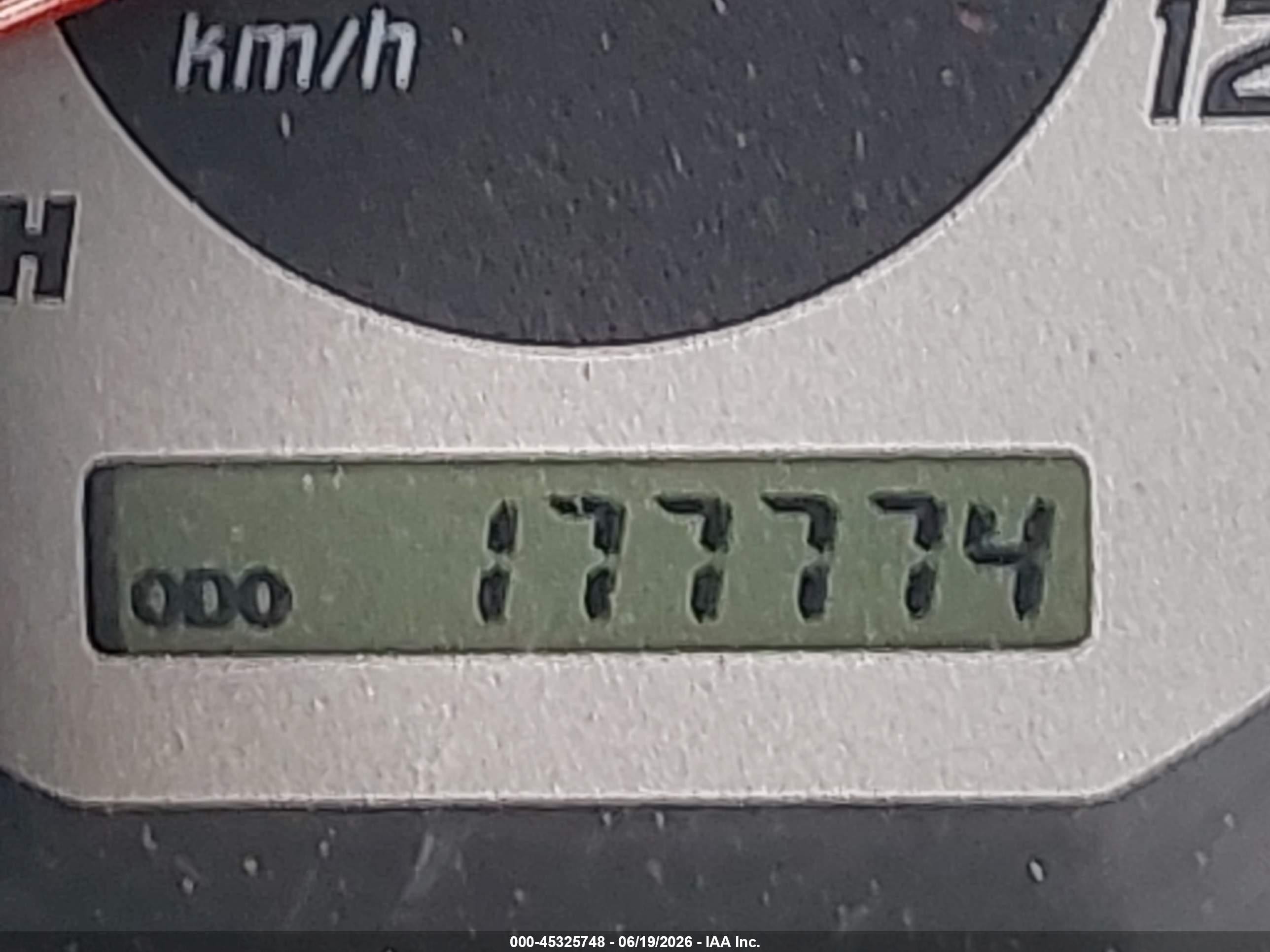 2004 Nissan Frontier Xe-v6 Red vin: 1N6ED26Y04C426131