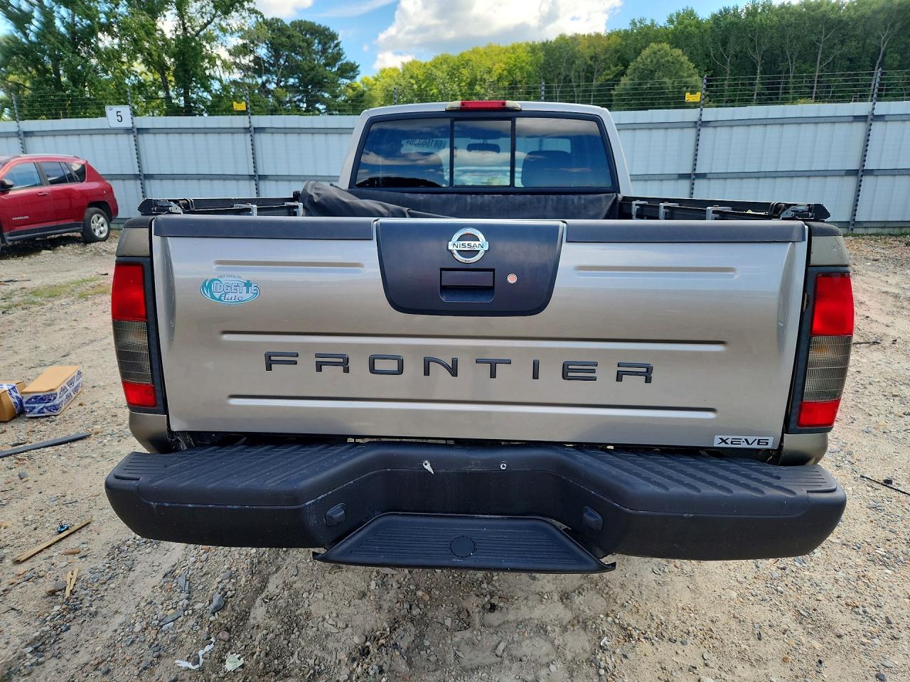 2004 Nissan Frontier Xe-v6 Tan vin: 1N6ED26Y34C433252