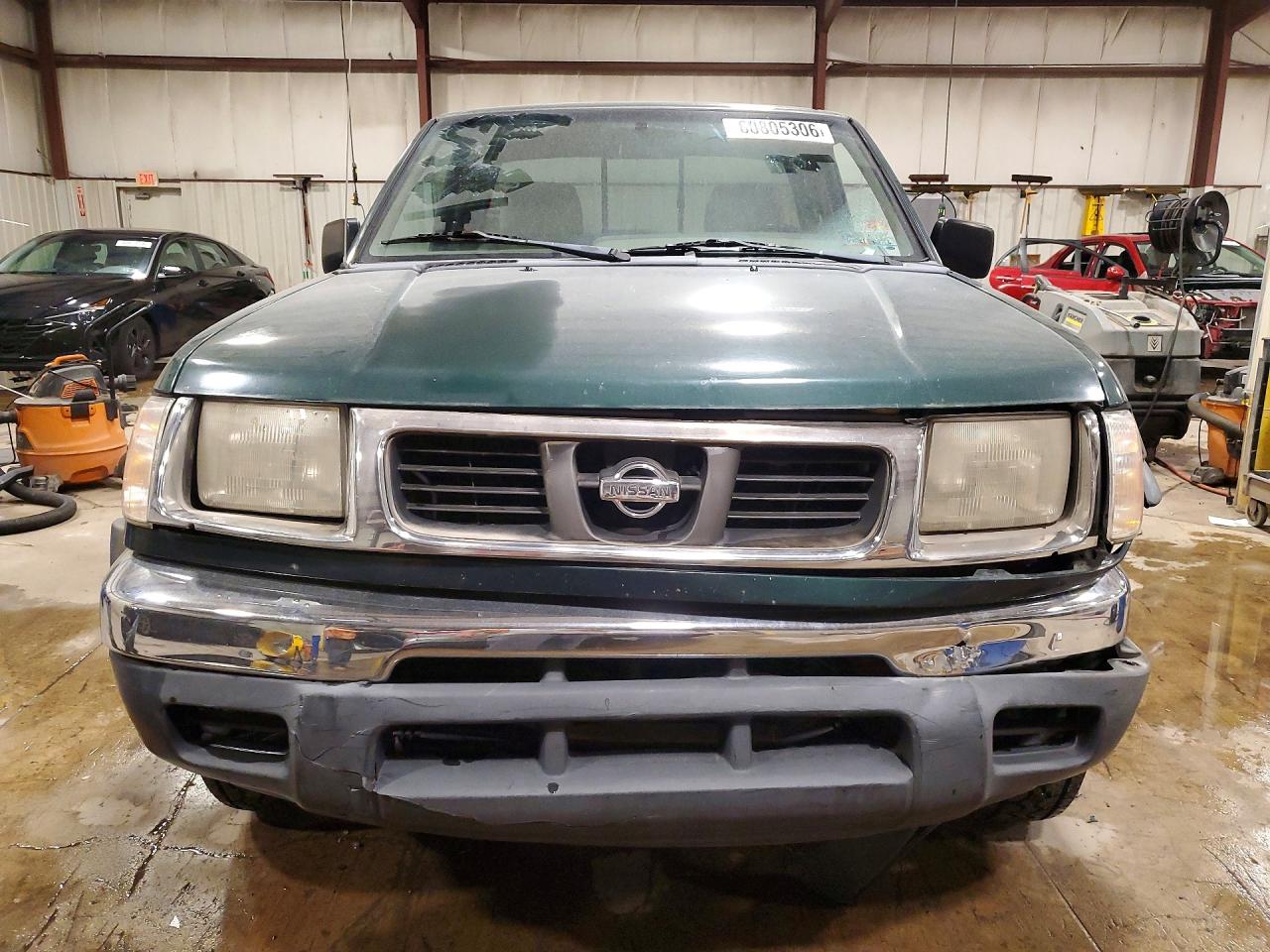 2000 Nissan Frontier Xe-v6 Green vin: 1N6ED26Y3YC352595