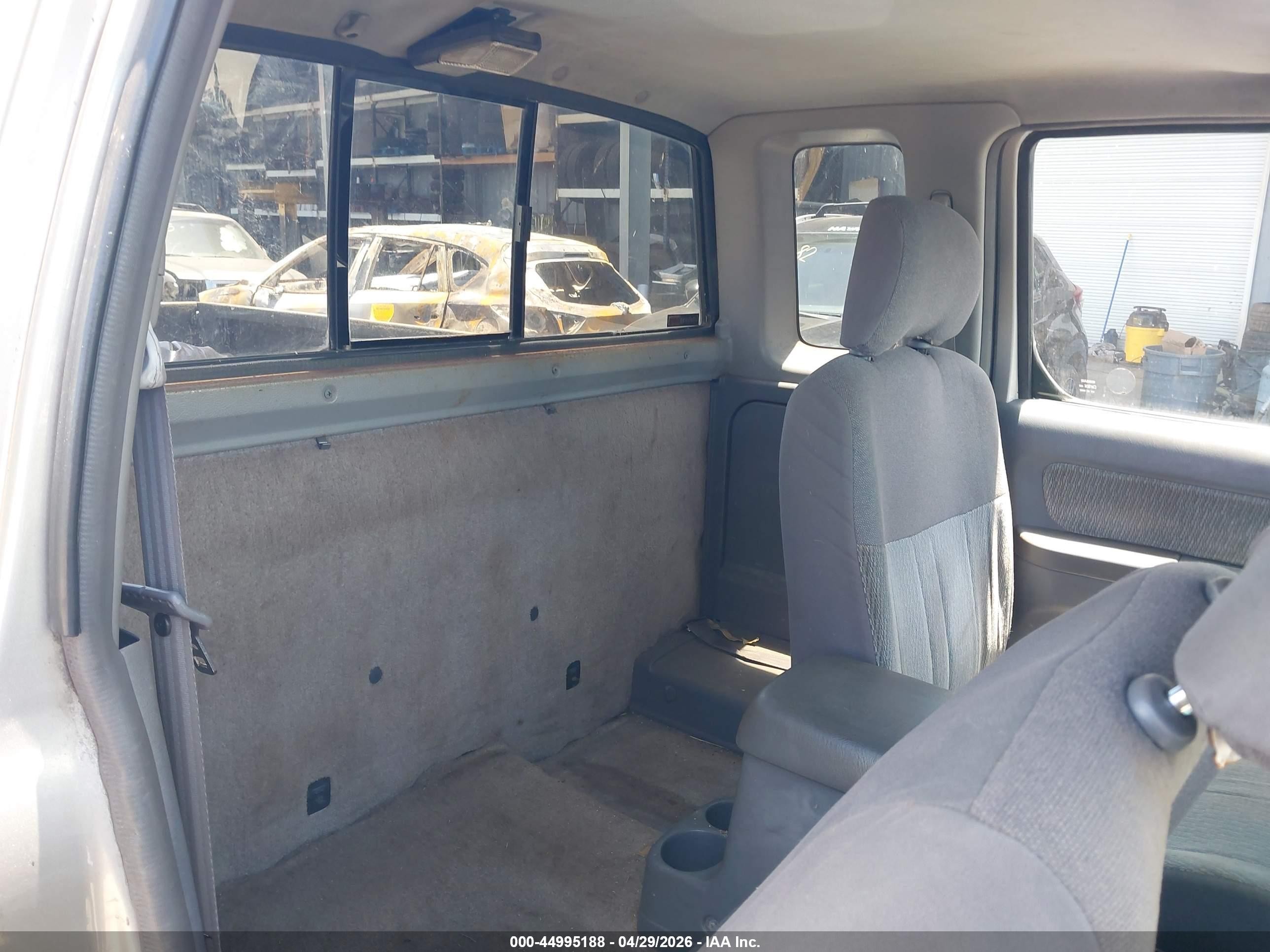2000 Nissan Frontier Se-v6/xe-v6 Золотой vin: 1N6ED26Y4YC354419