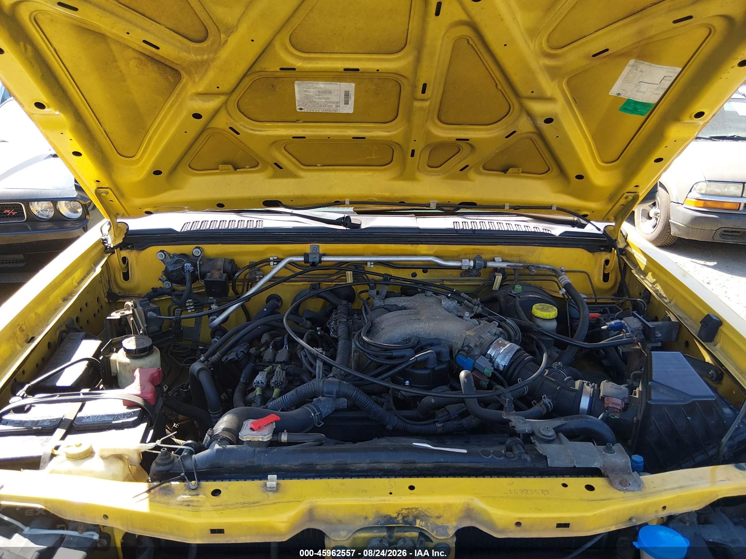 2001 Nissan Frontier Xe-v6 Yellow vin: 1N6ED26Y51C323573