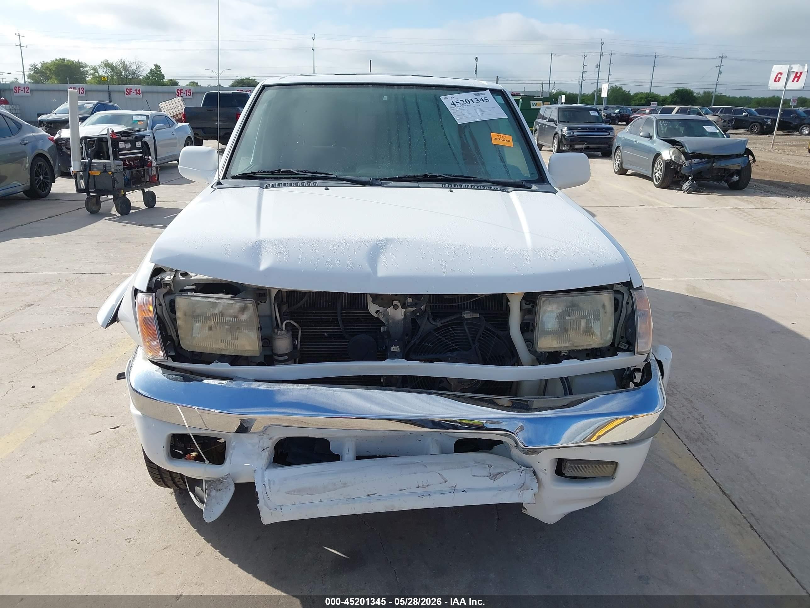 2000 Nissan Frontier Se-v6/xe-v6 White vin: 1N6ED26Y6YC369326